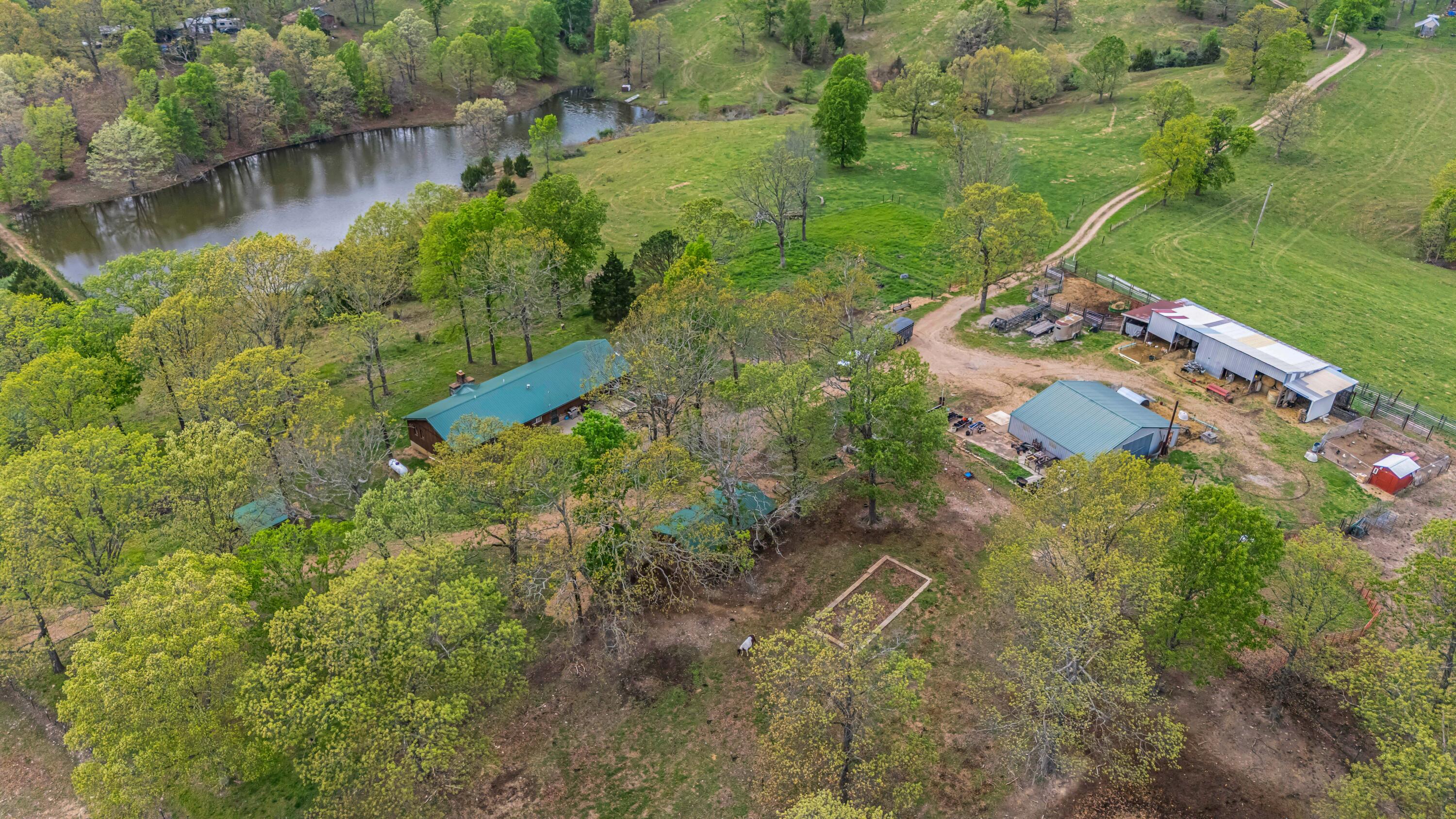 main property photo 34