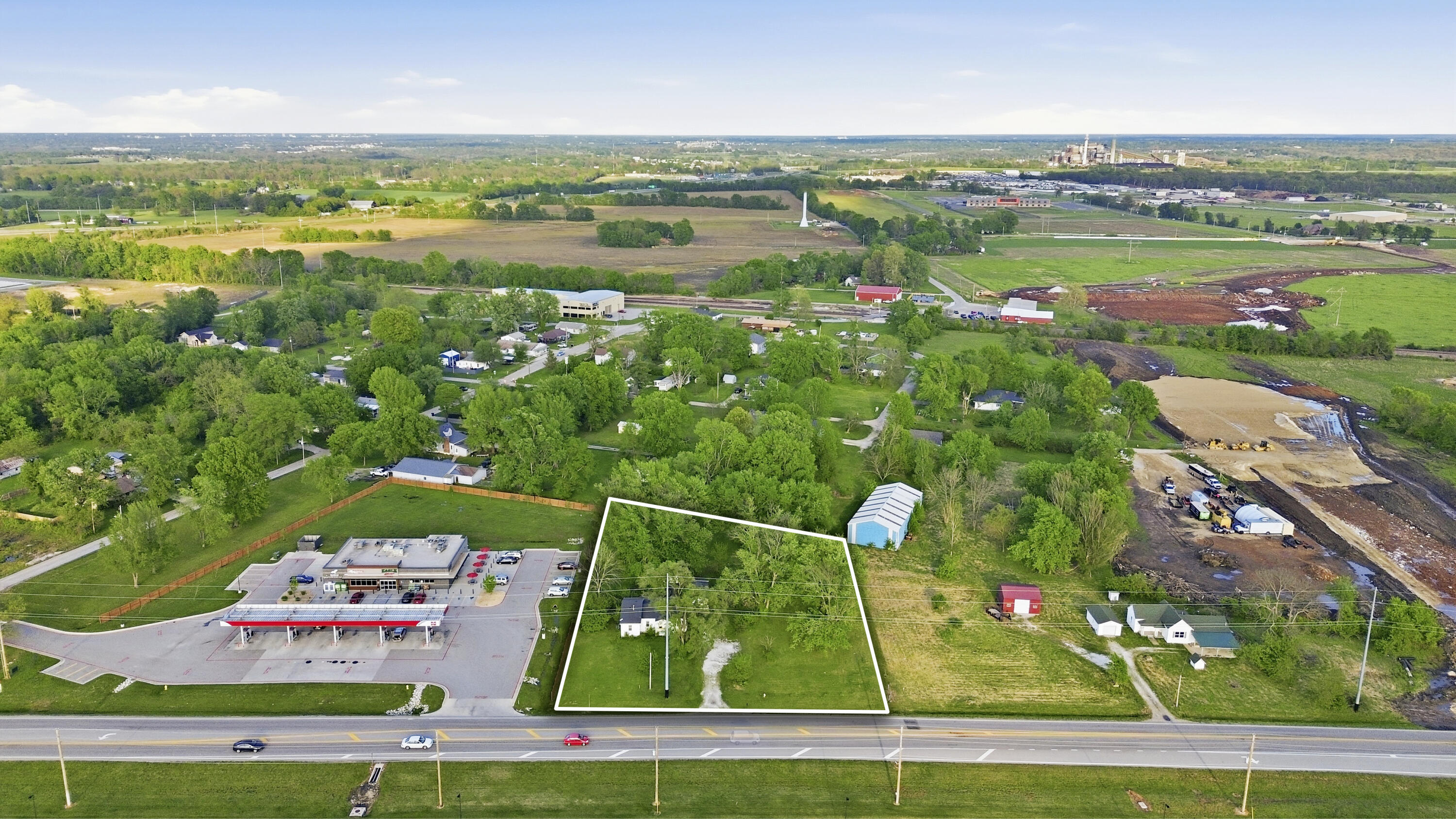 main property photo 18