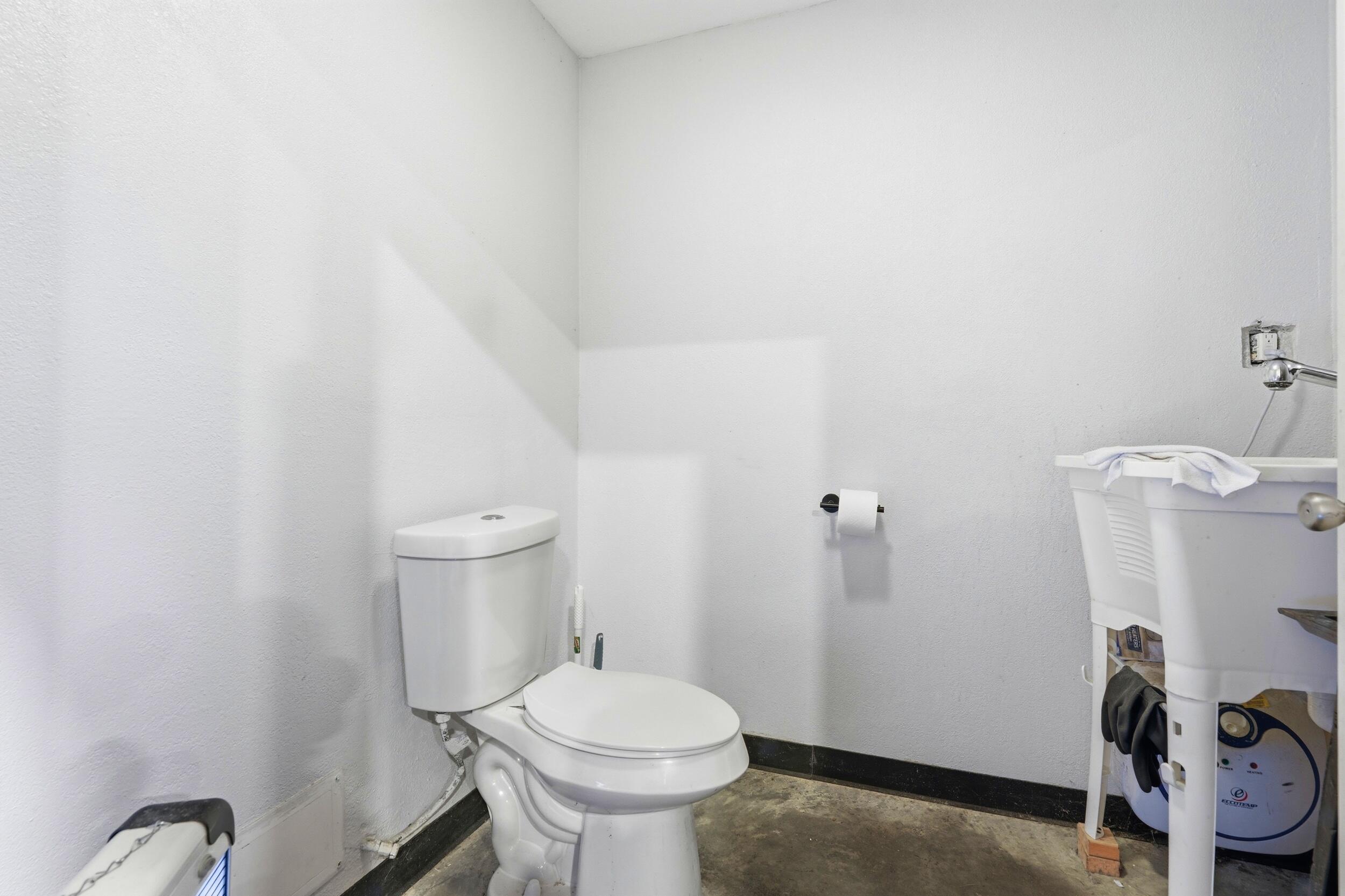 main property photo 65