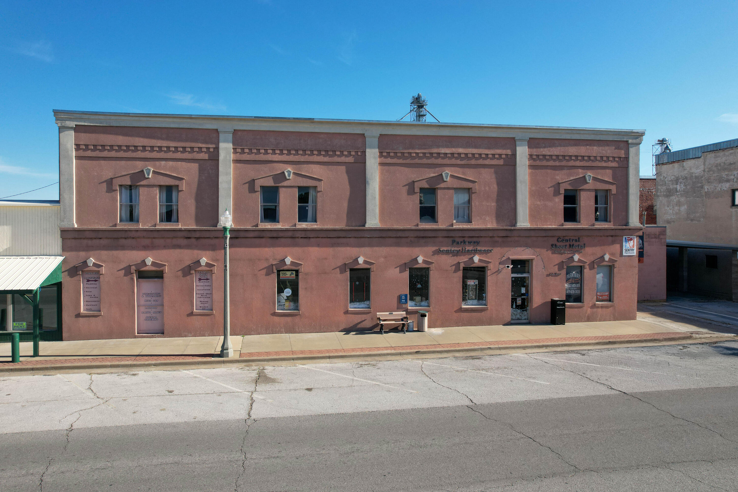main property photo 2