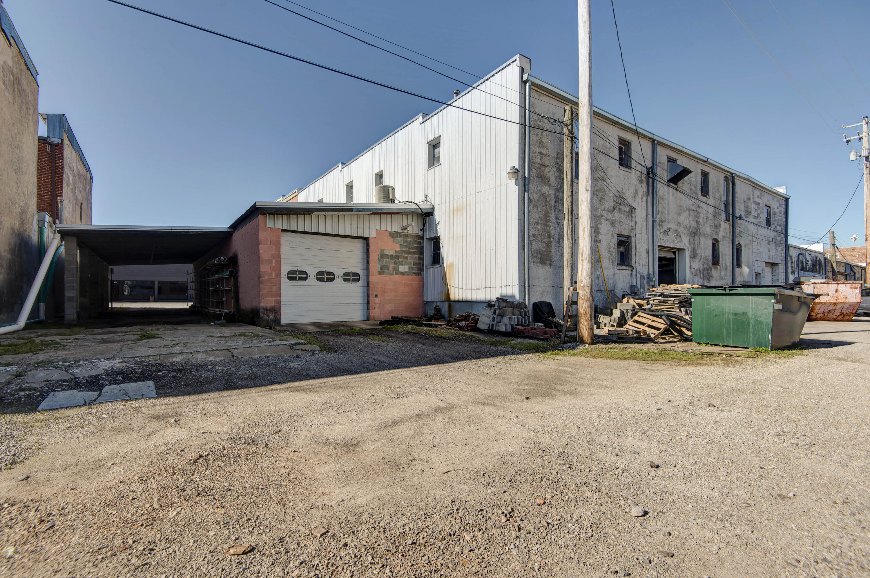main property photo 23