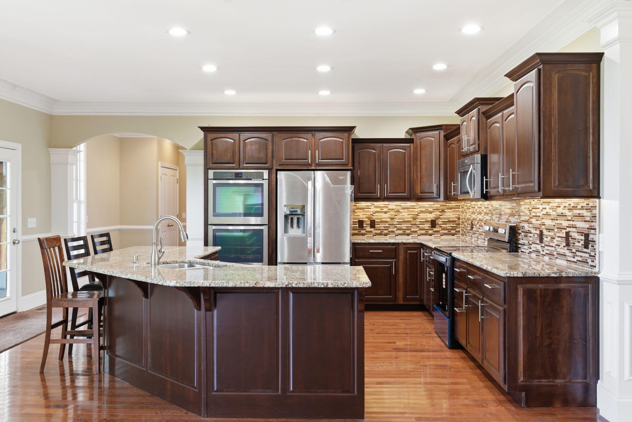 main property photo 16