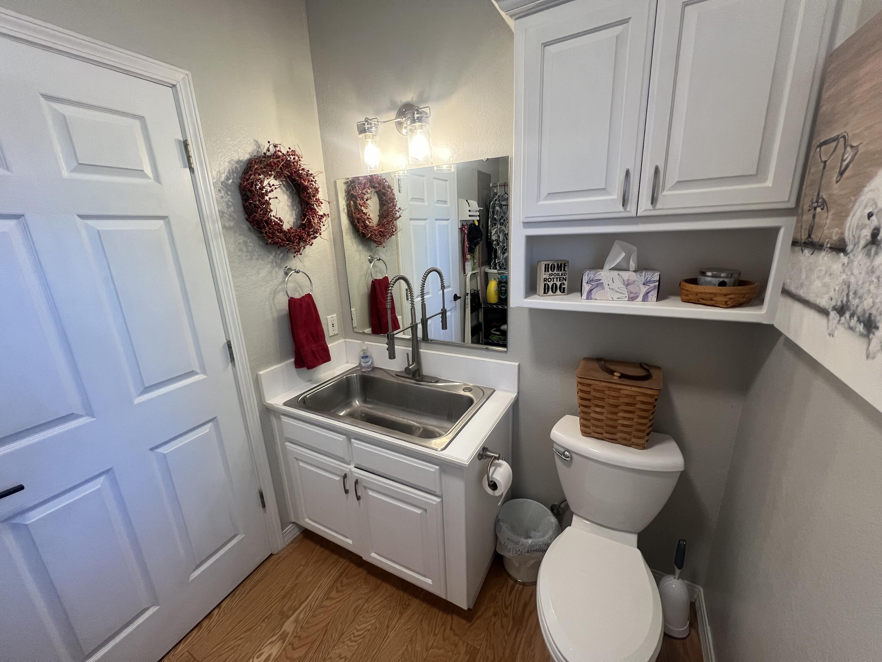 main property photo 22