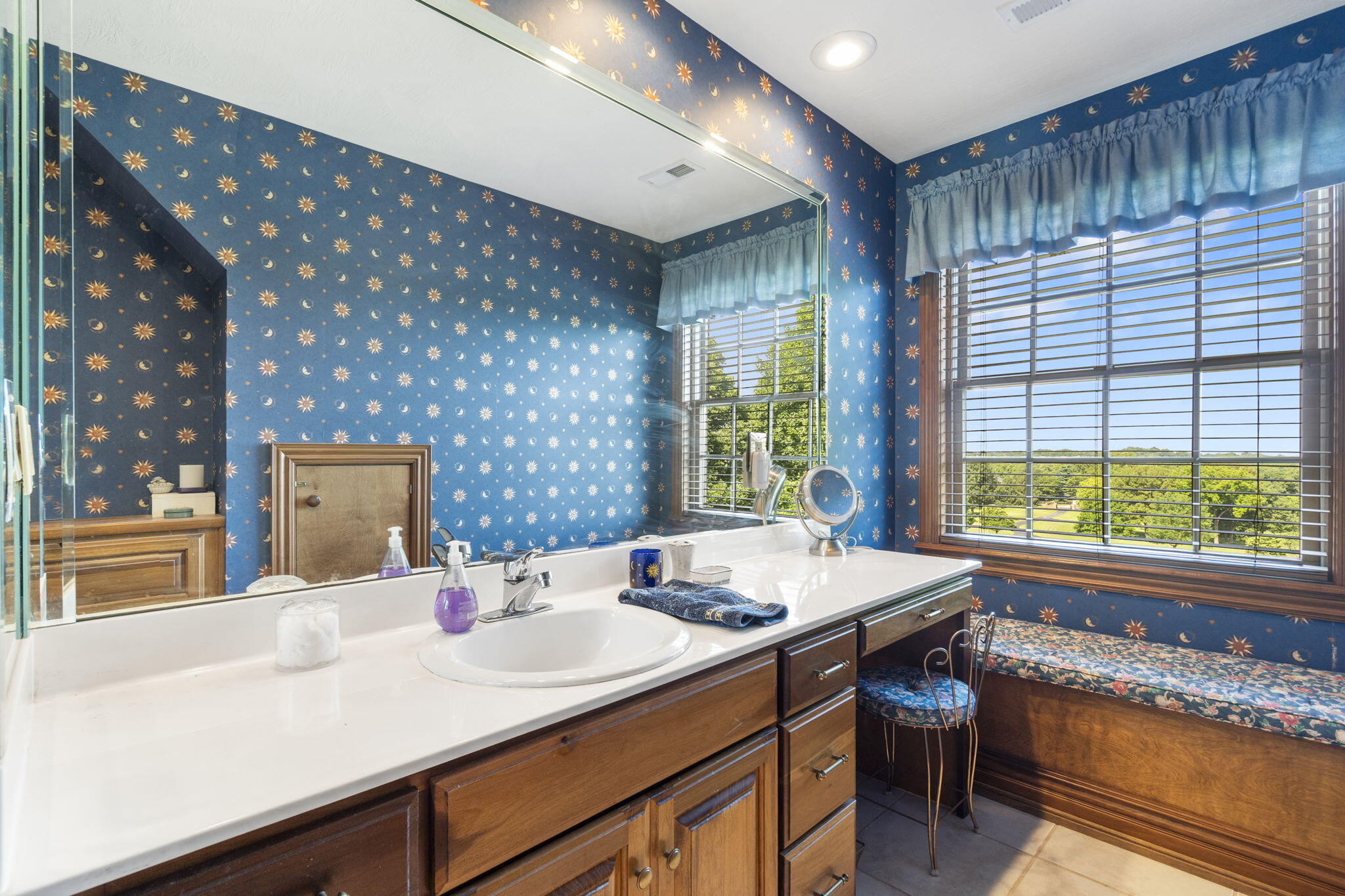 main property photo 45