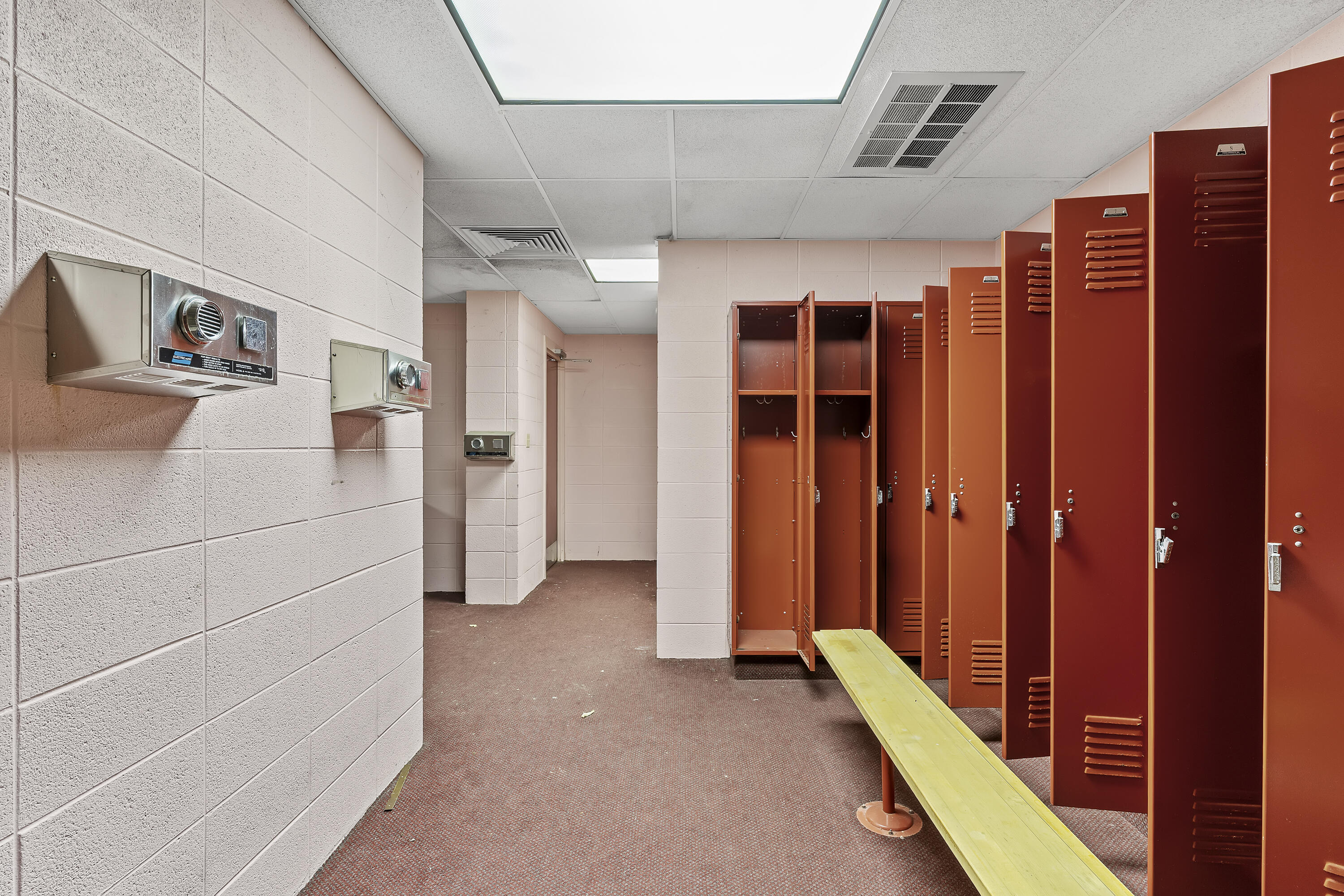 main property photo 48