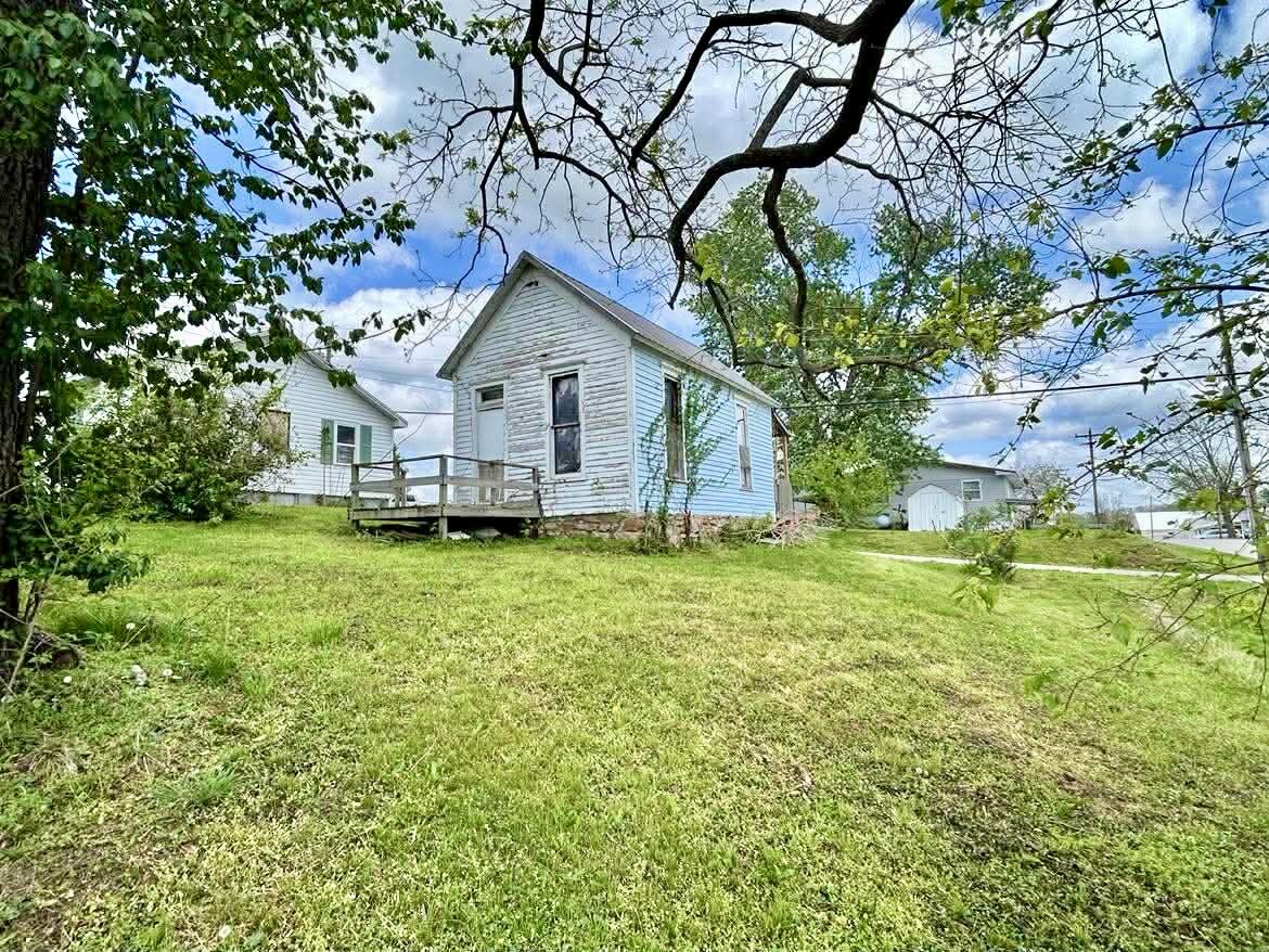 main property photo 18