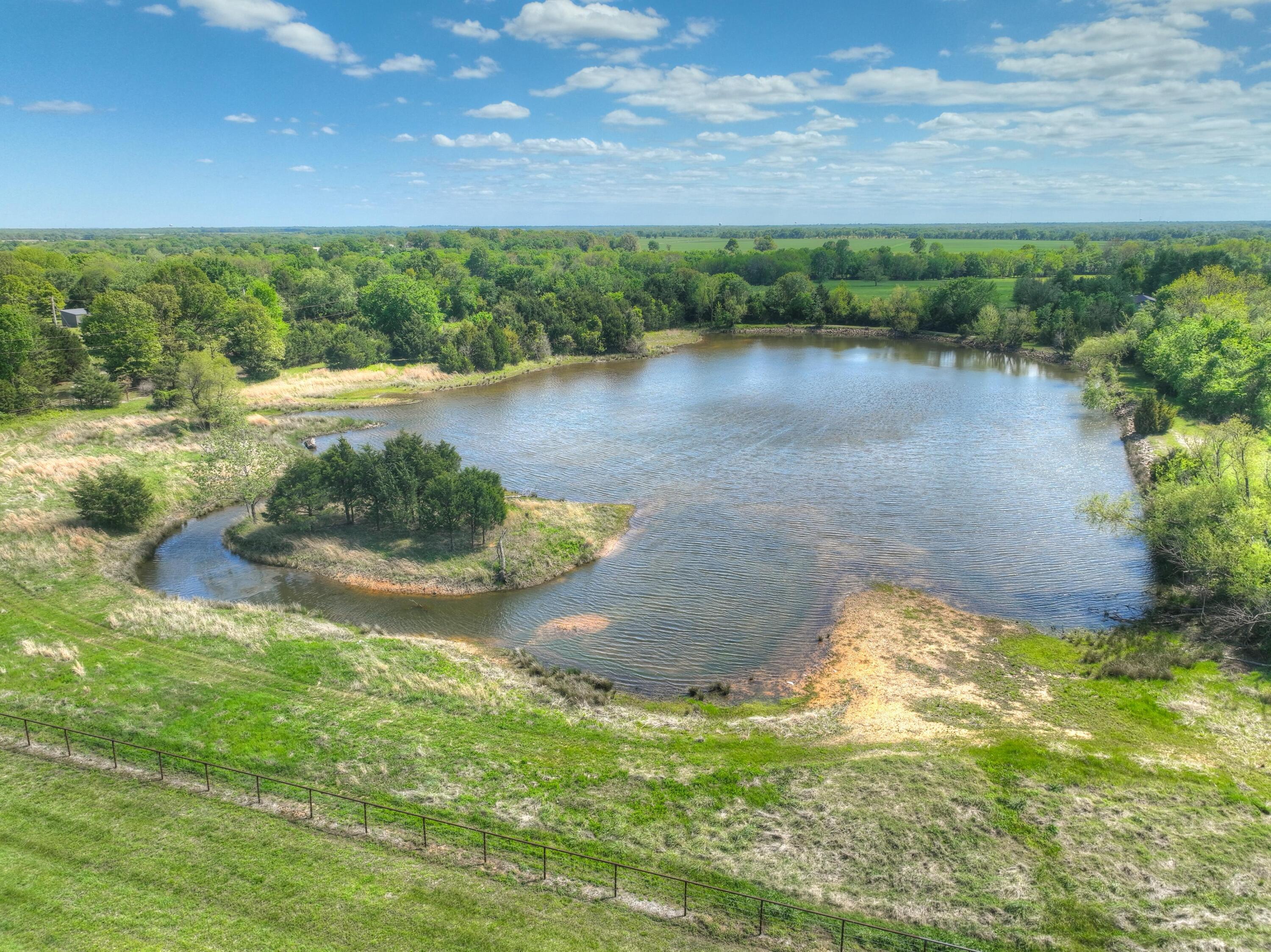 main property photo 16