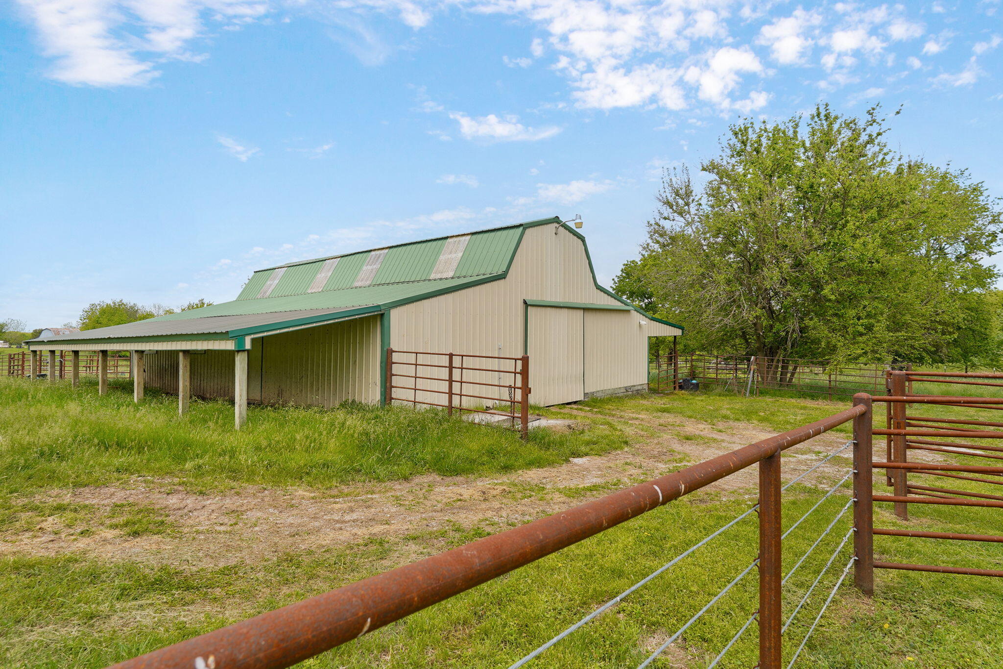 main property photo 70