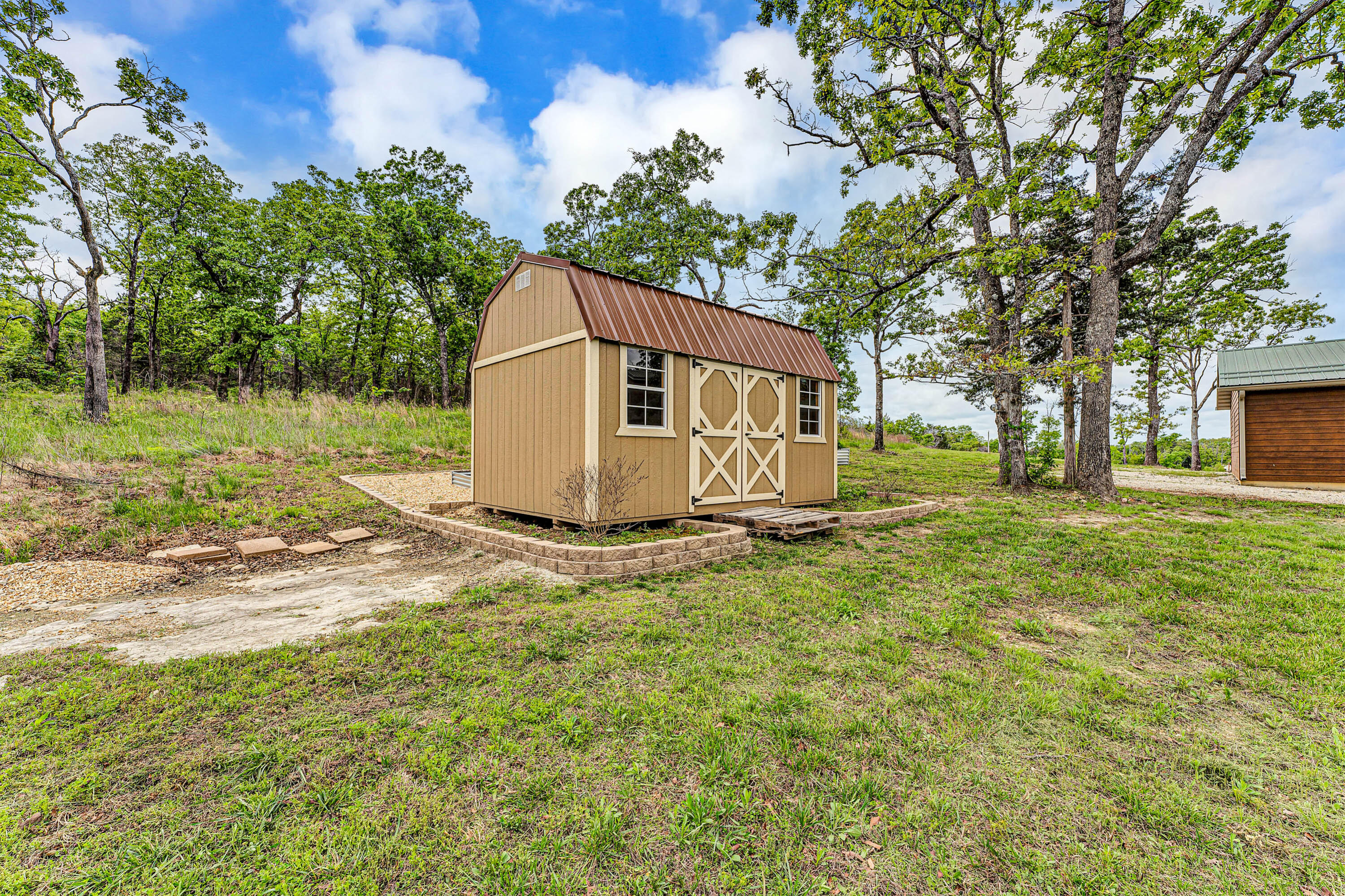 main property photo 42