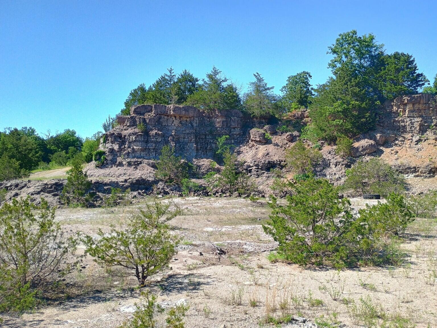main property photo 17