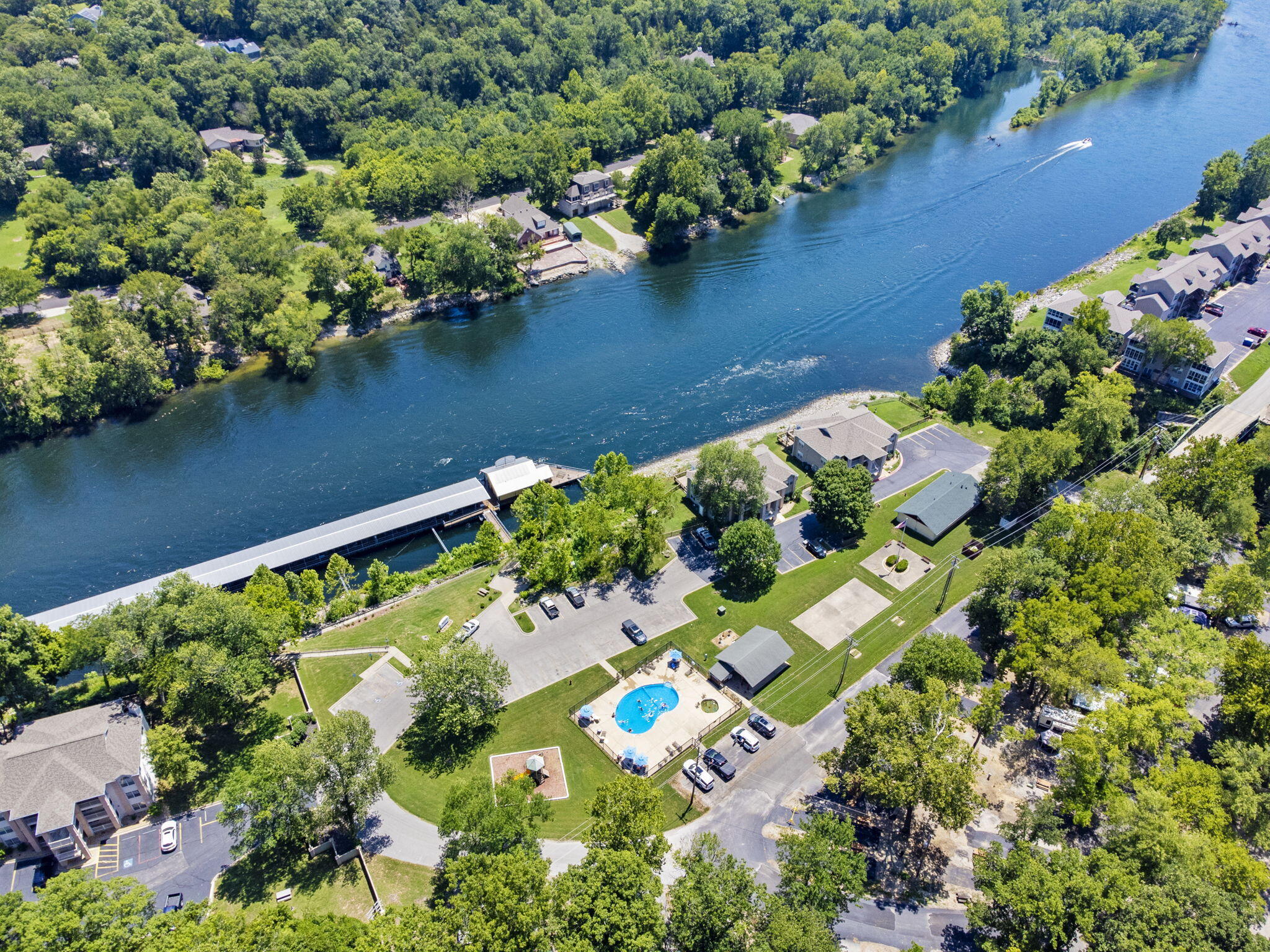 main property photo 23