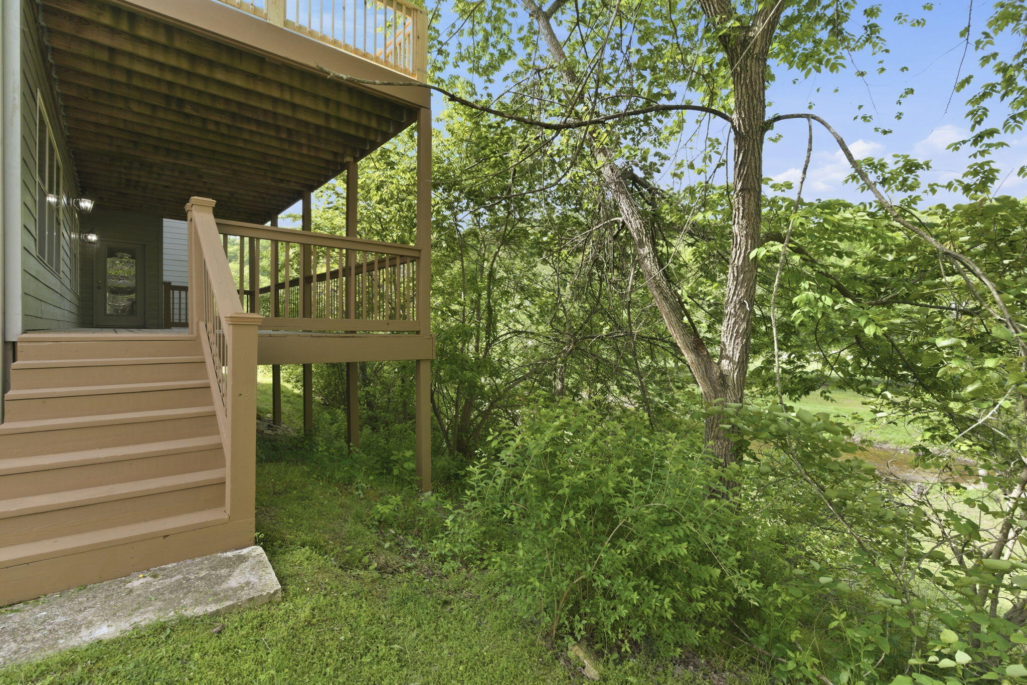 main property photo 37