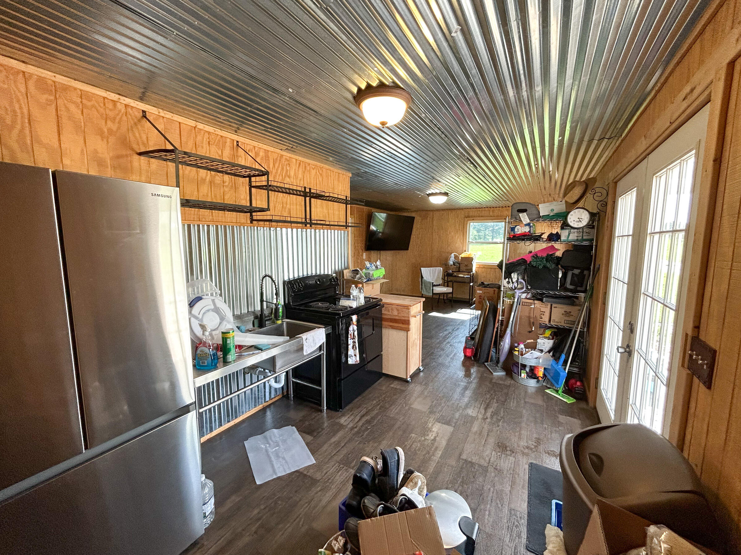 main property photo 13