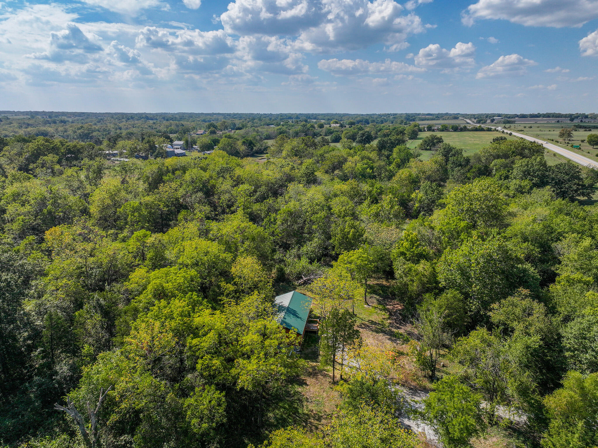 main property photo 7