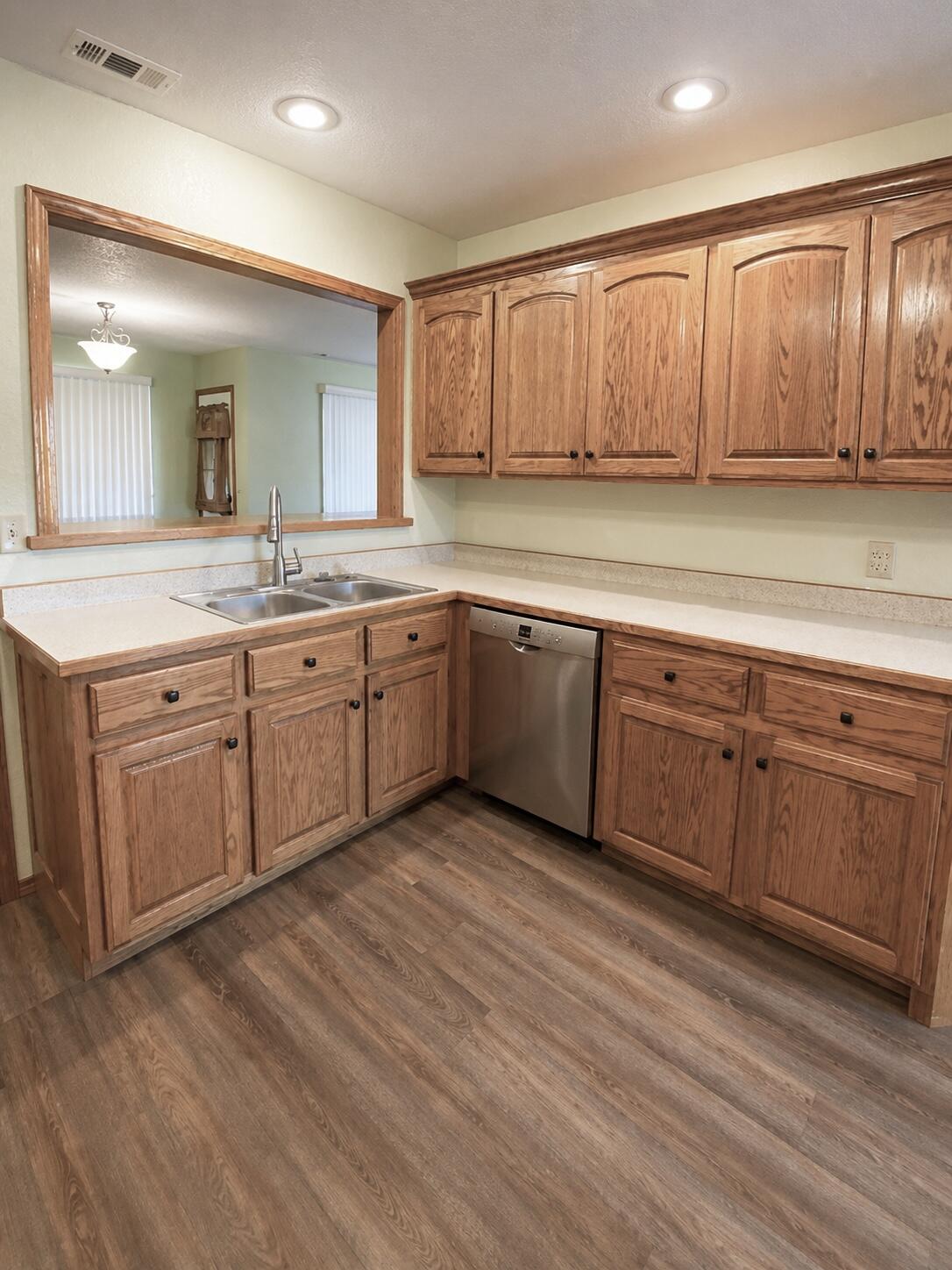 property viewer photo 13