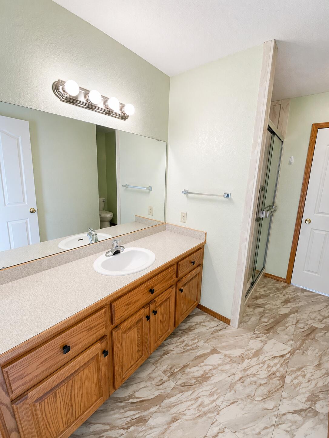 property viewer photo 17