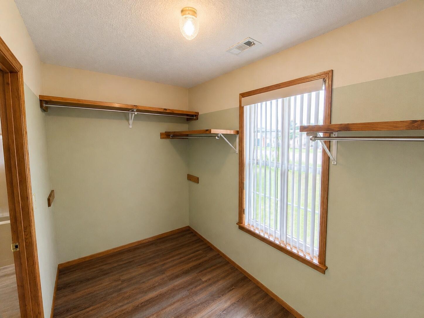property viewer photo 19