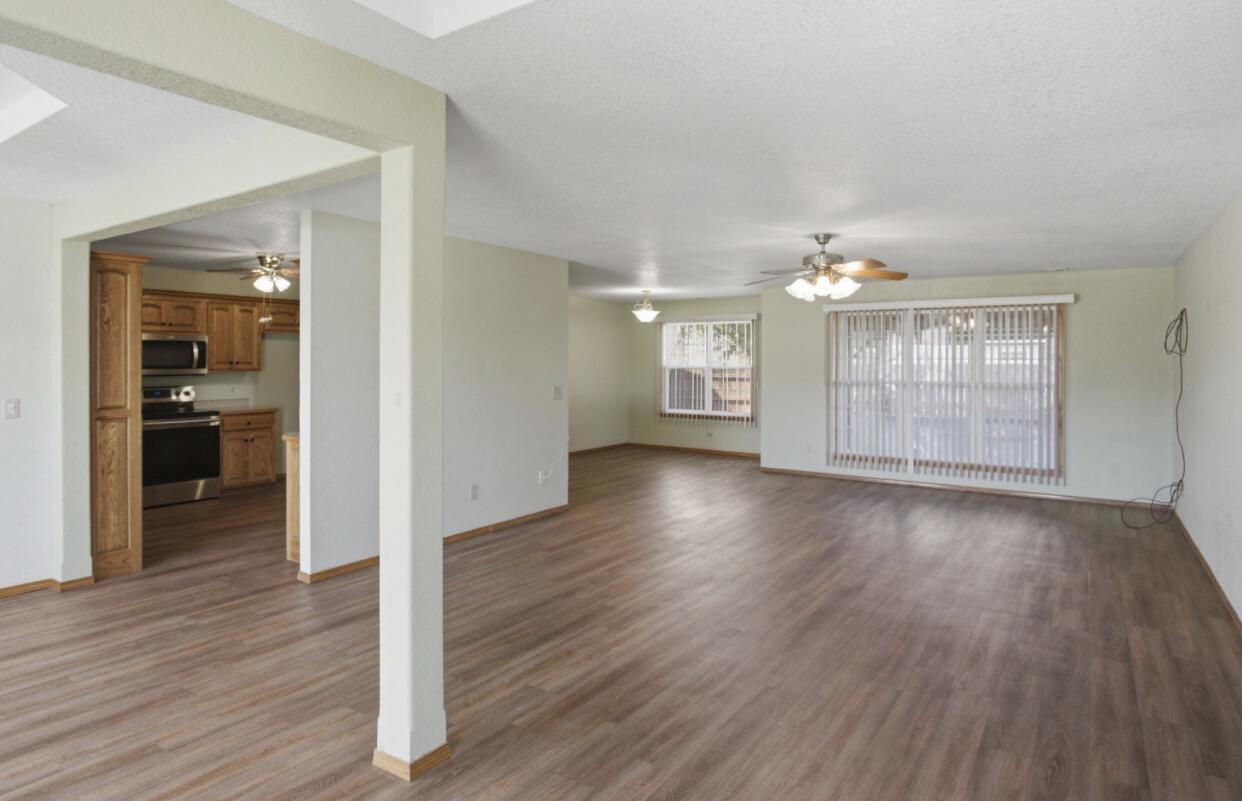 property viewer photo 3