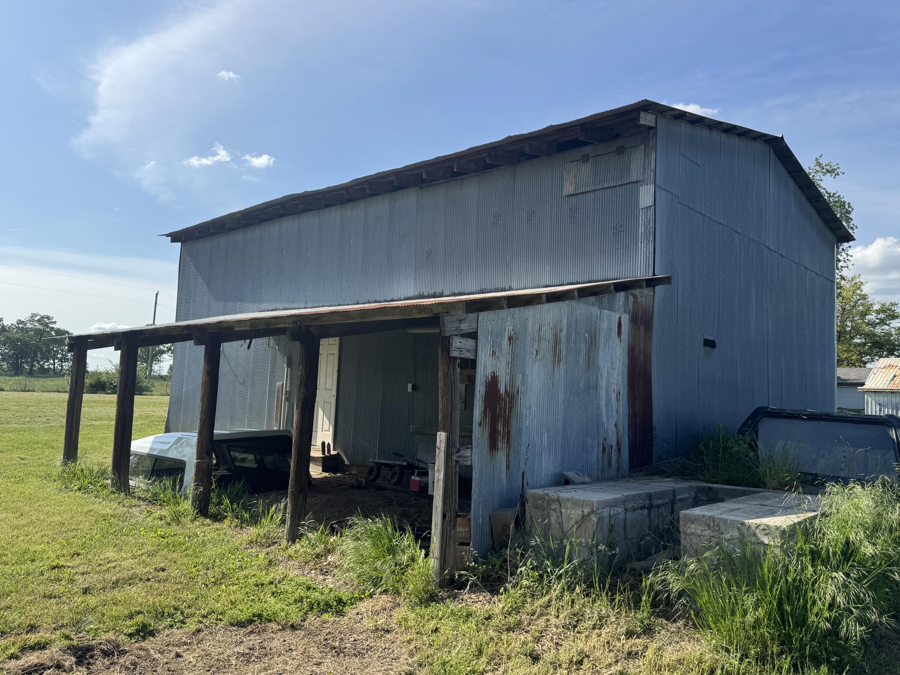 main property photo 27