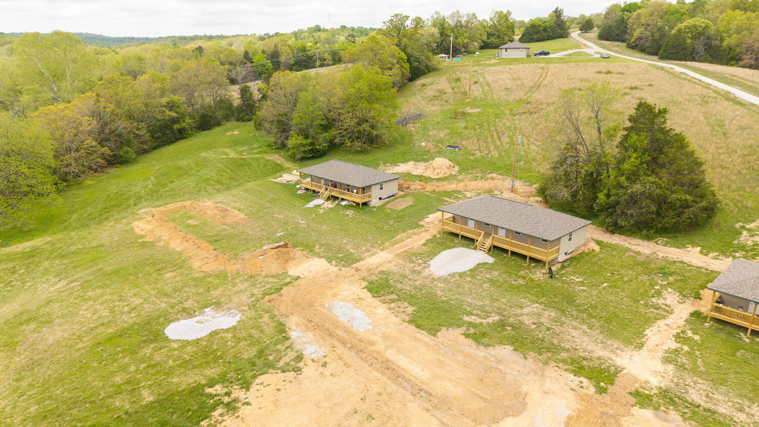 main property photo 13