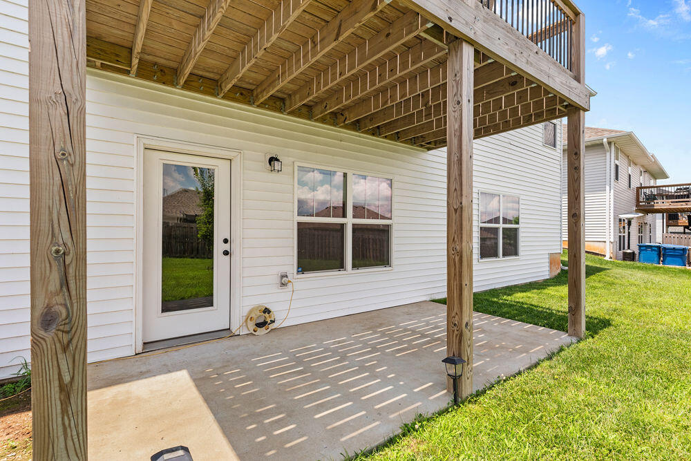 main property photo 41