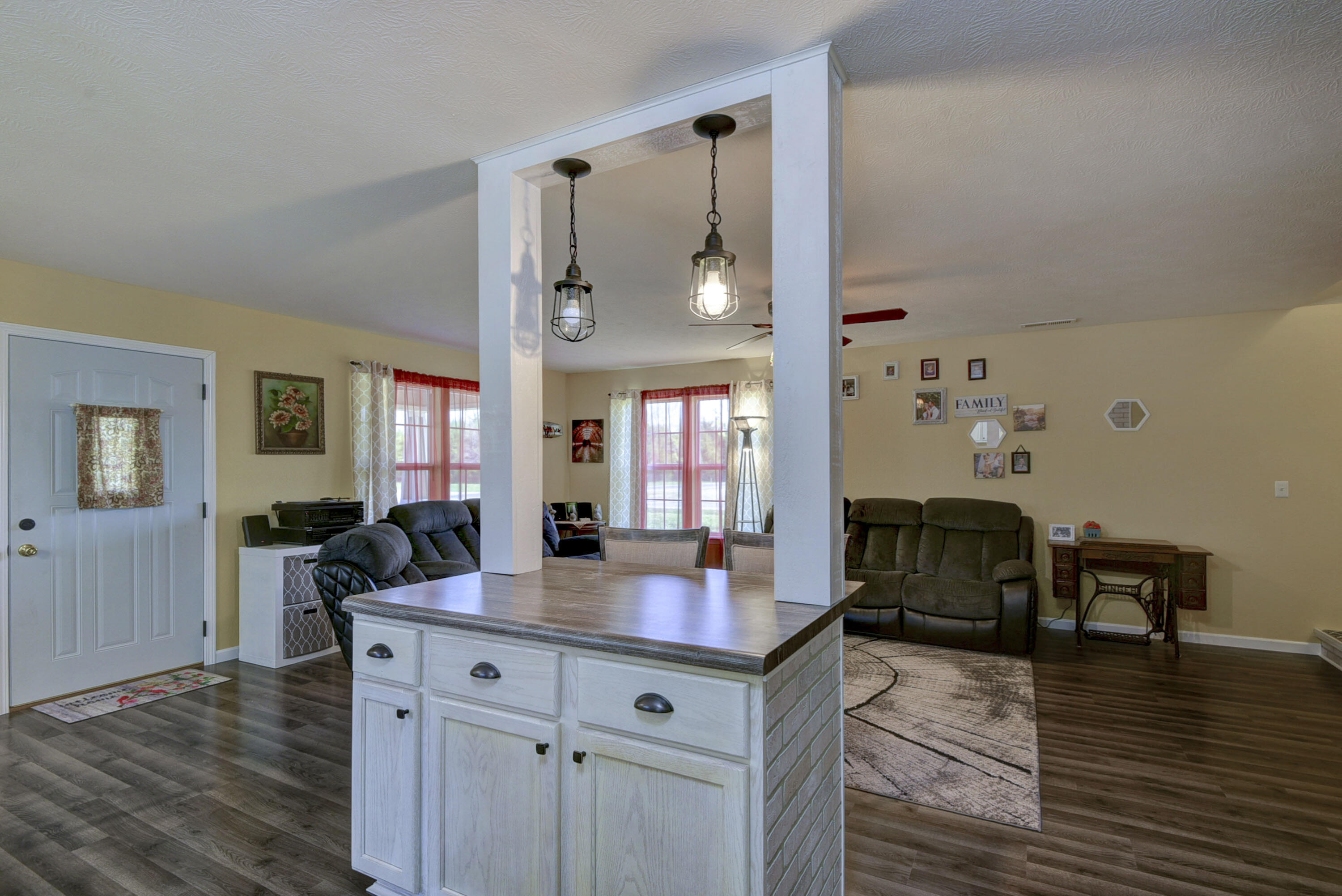 main property photo 8