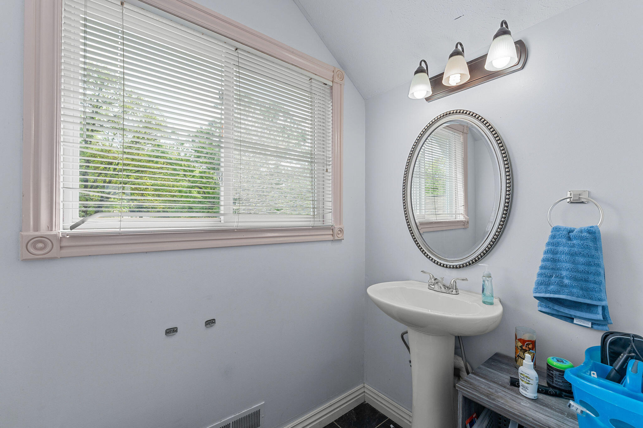 main property photo 66