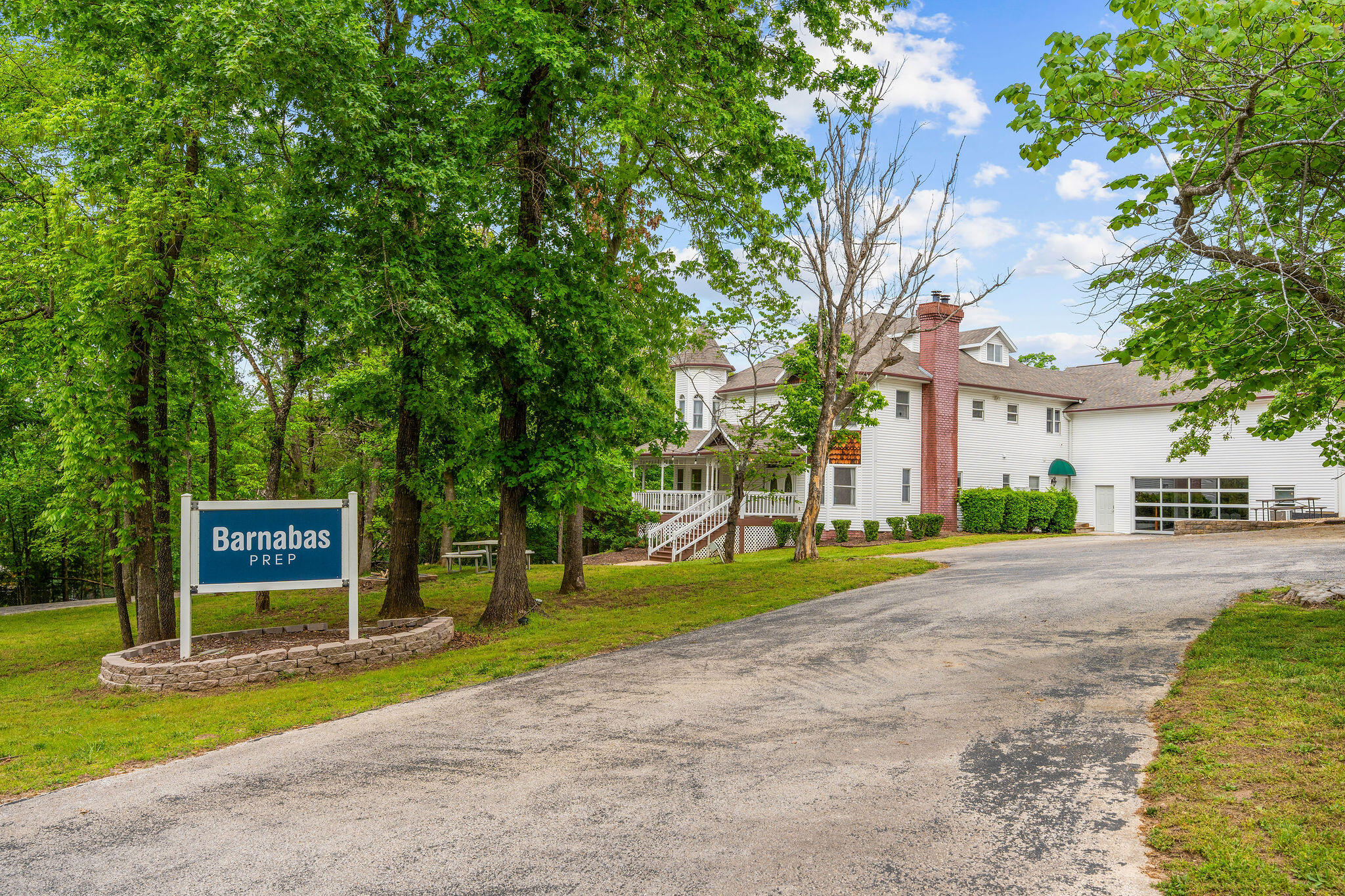 main property photo 4