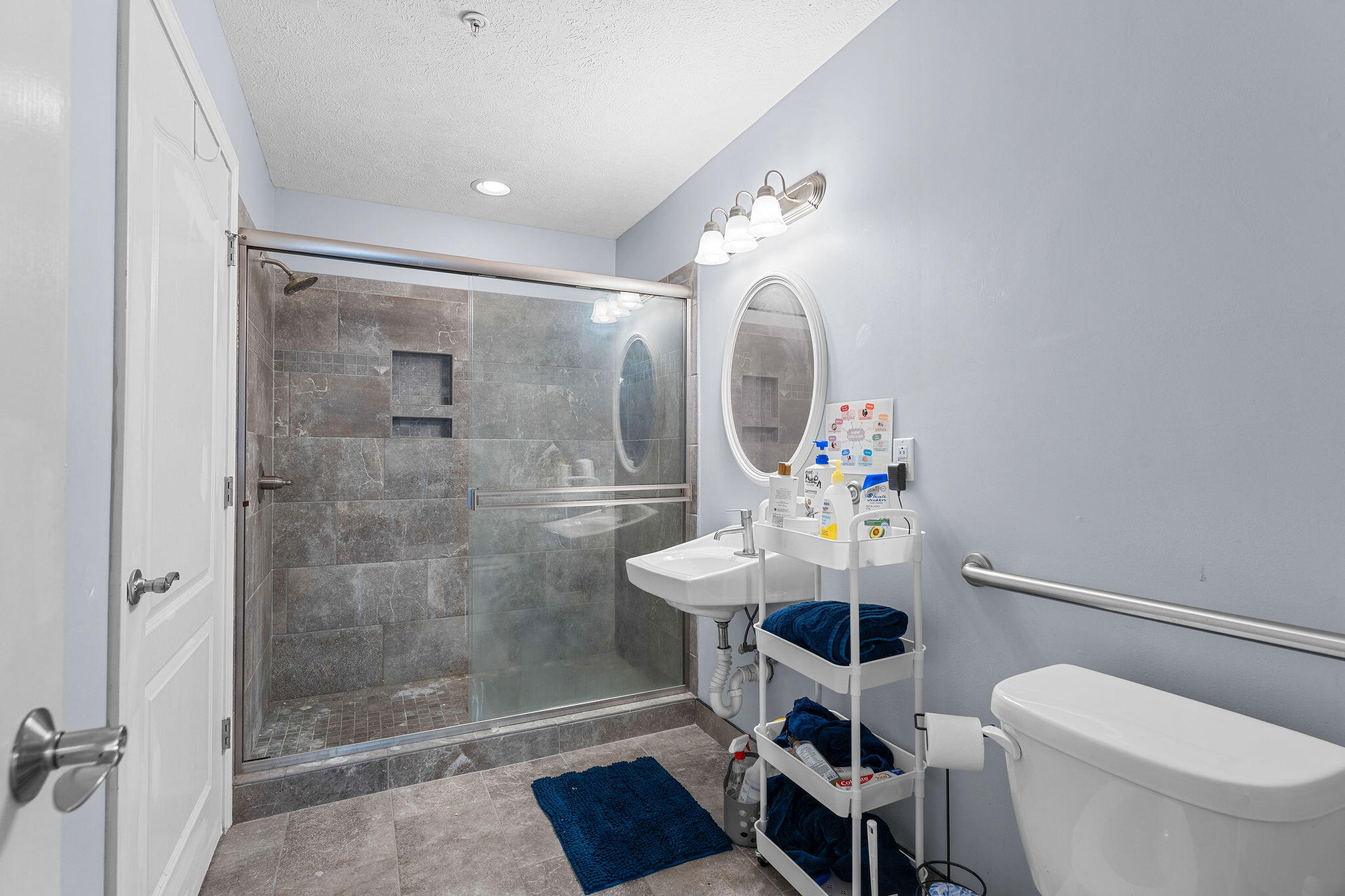 main property photo 59