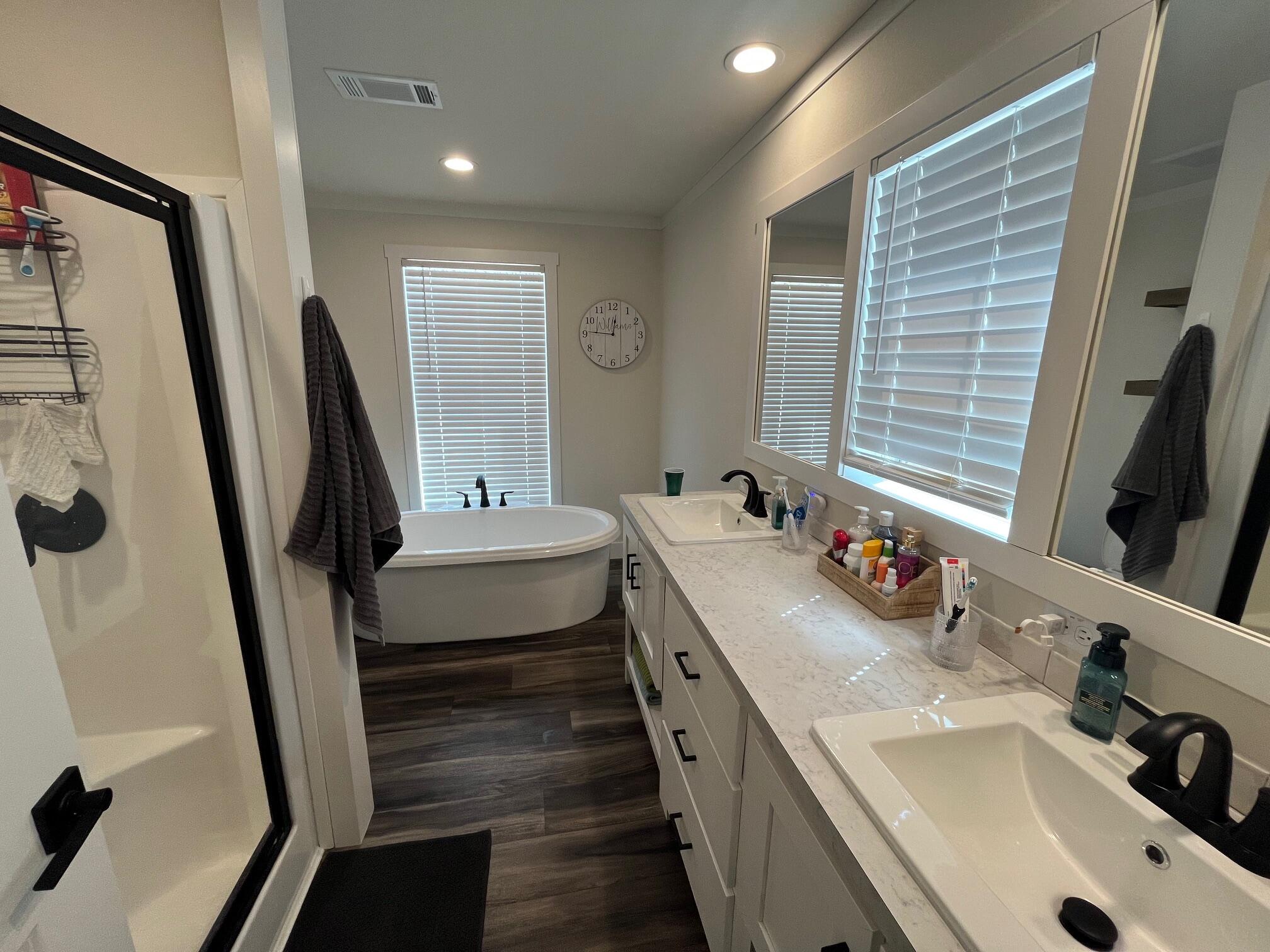 main property photo 77