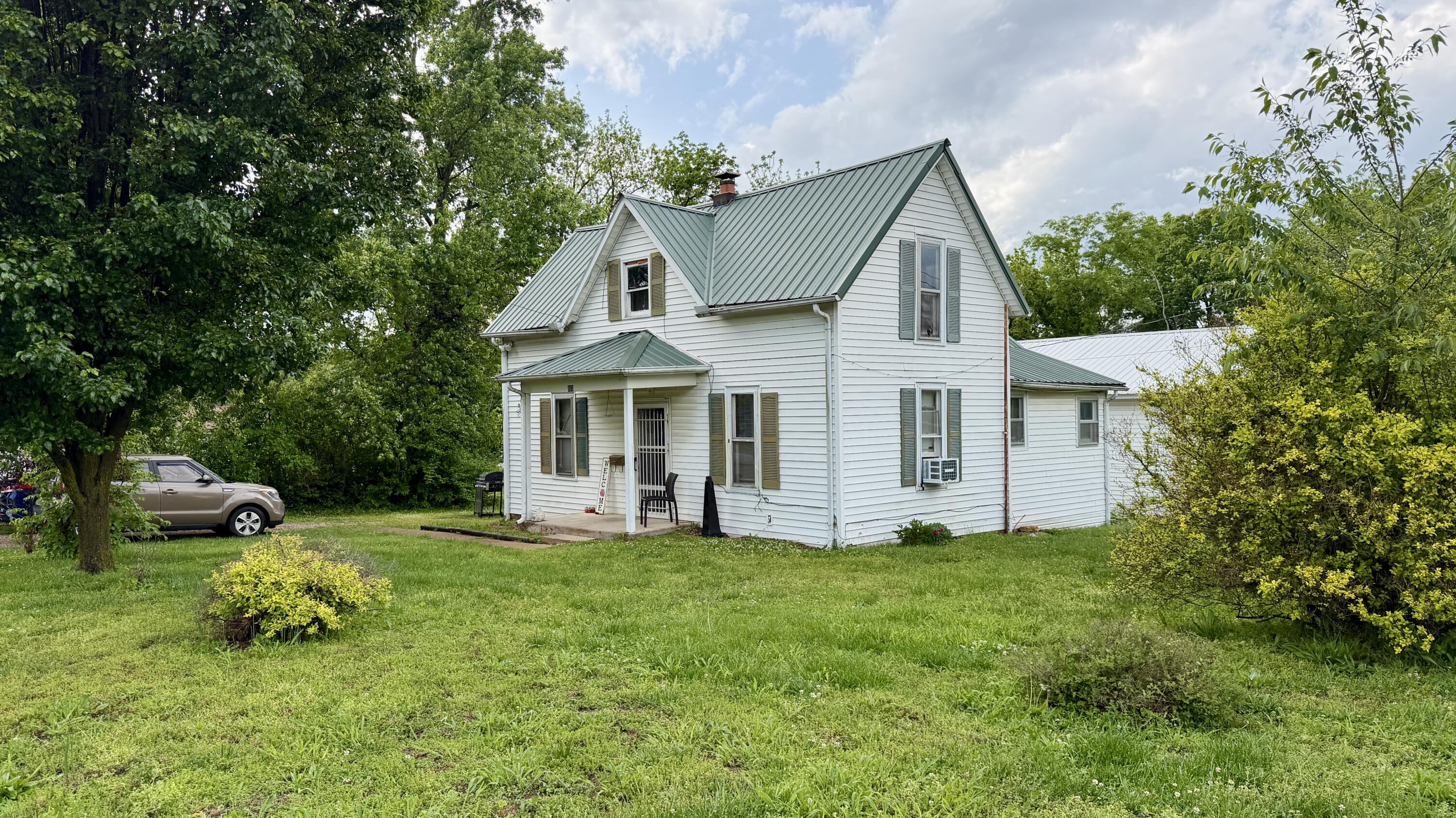 main property photo 11