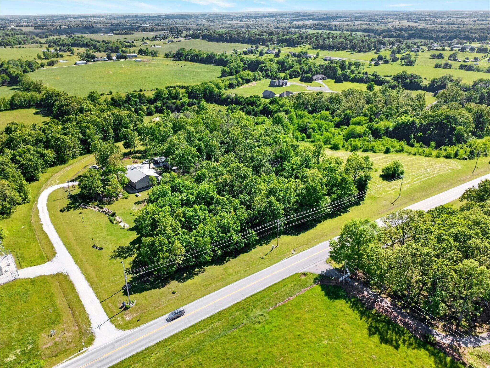 main property photo 37