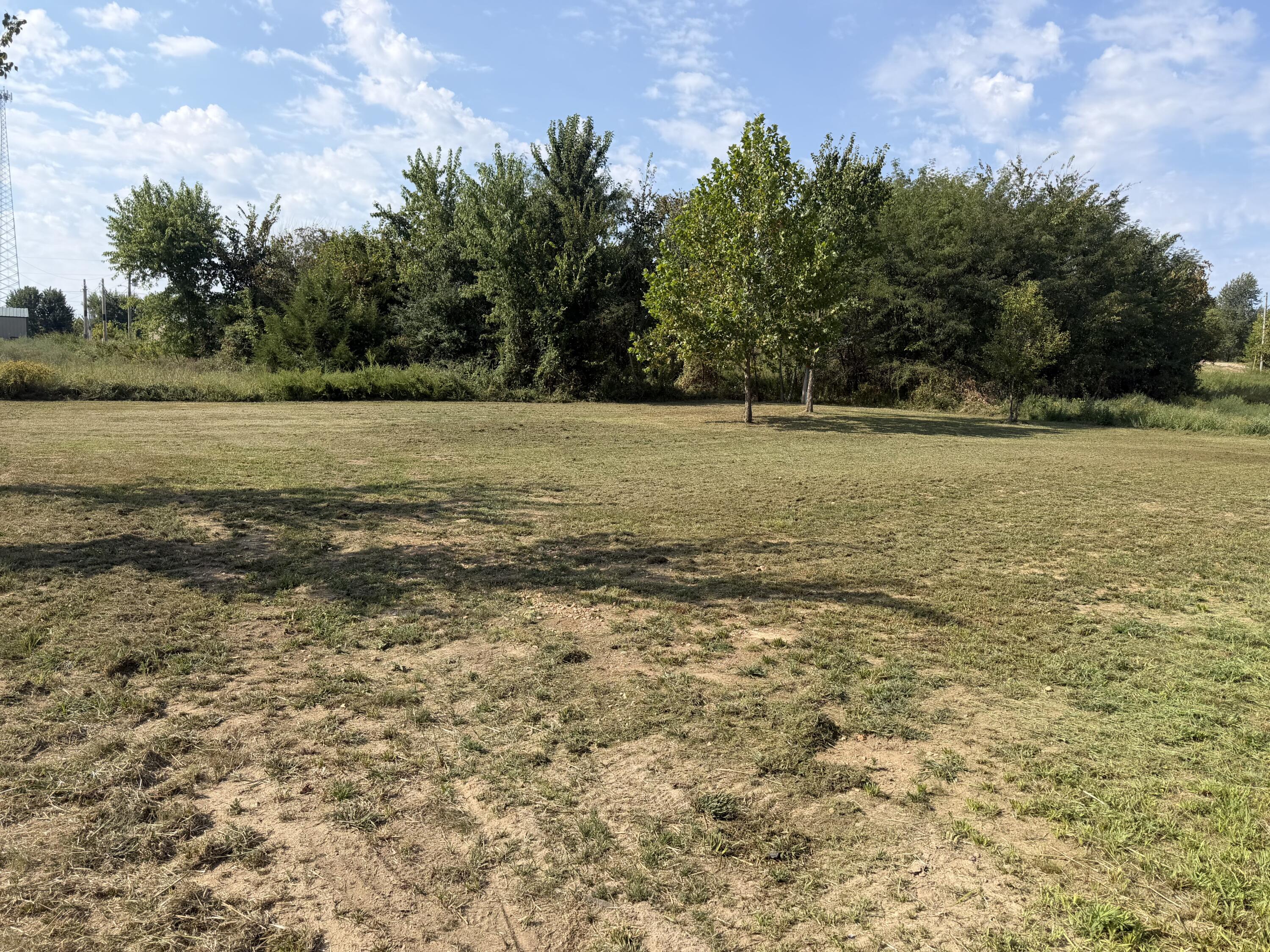 main property photo 27