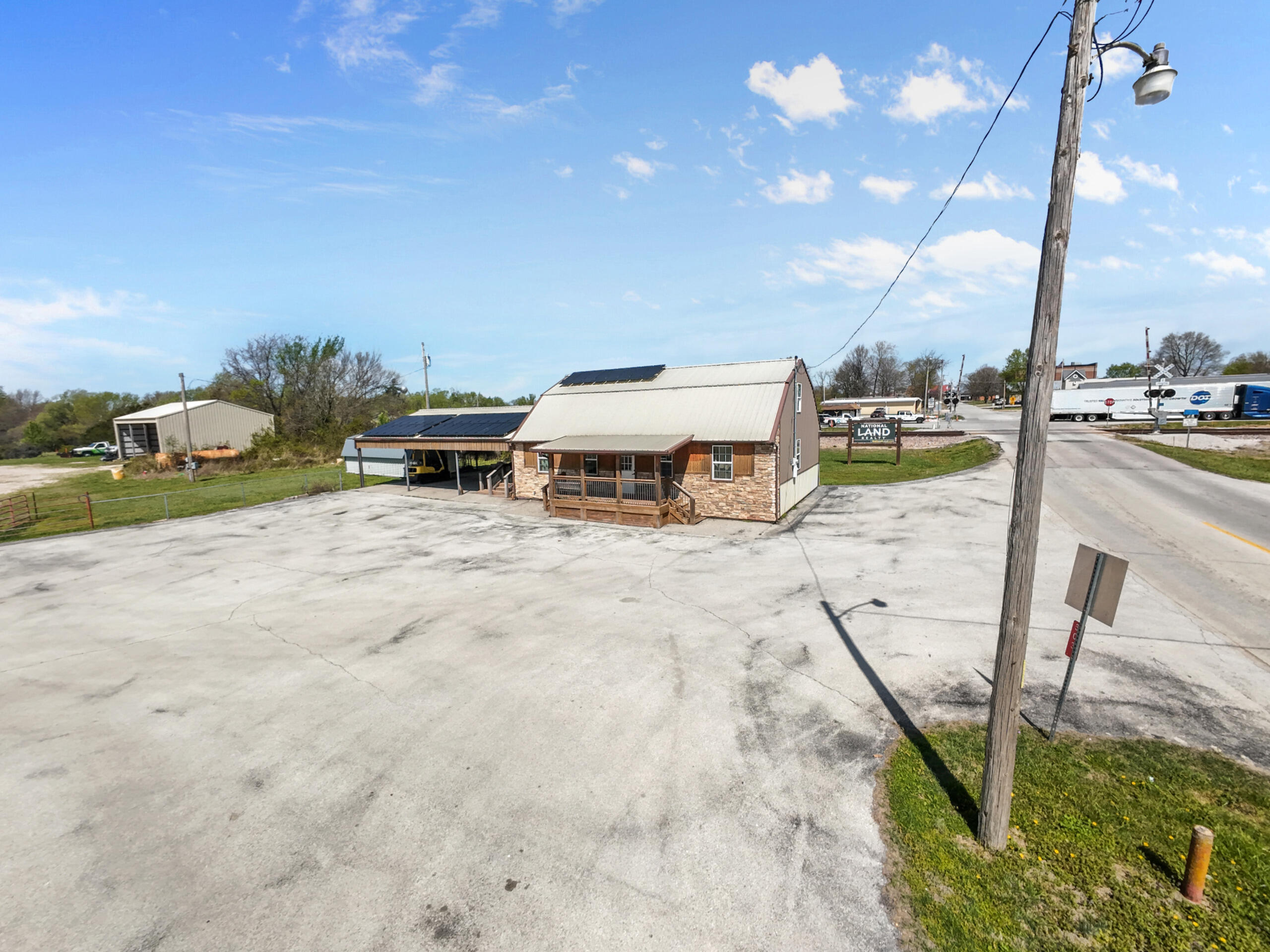 main property photo 46