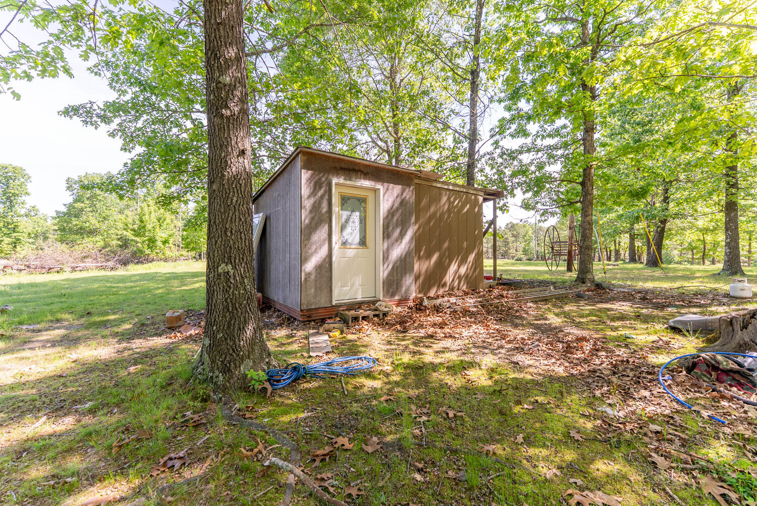 main property photo 40