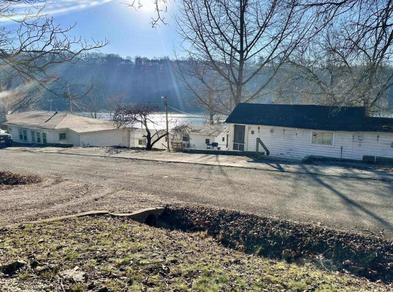 property viewer photo 2