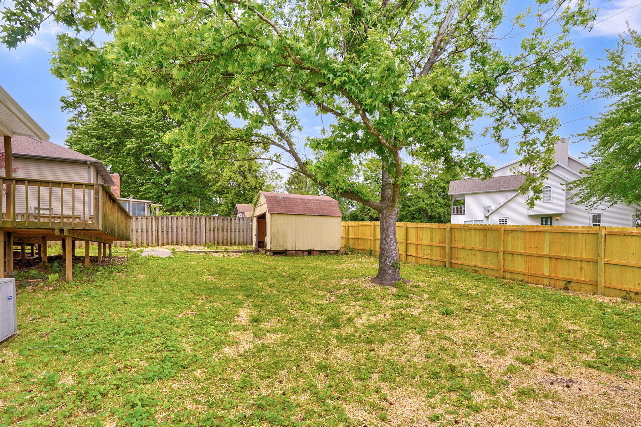 main property photo 40