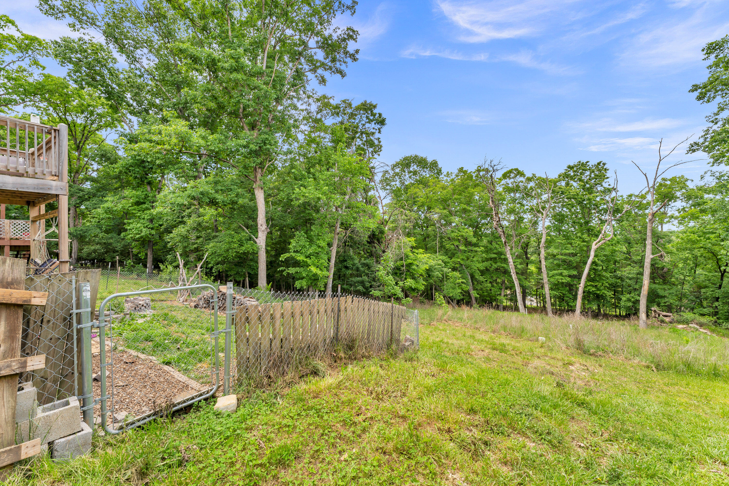 main property photo 26