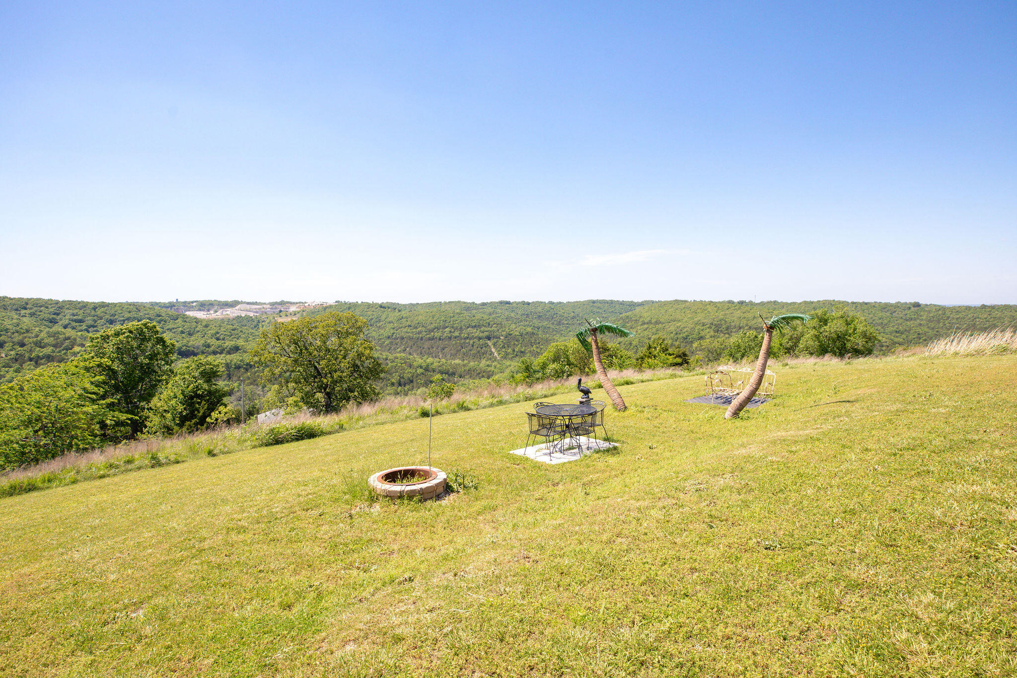 main property photo 34