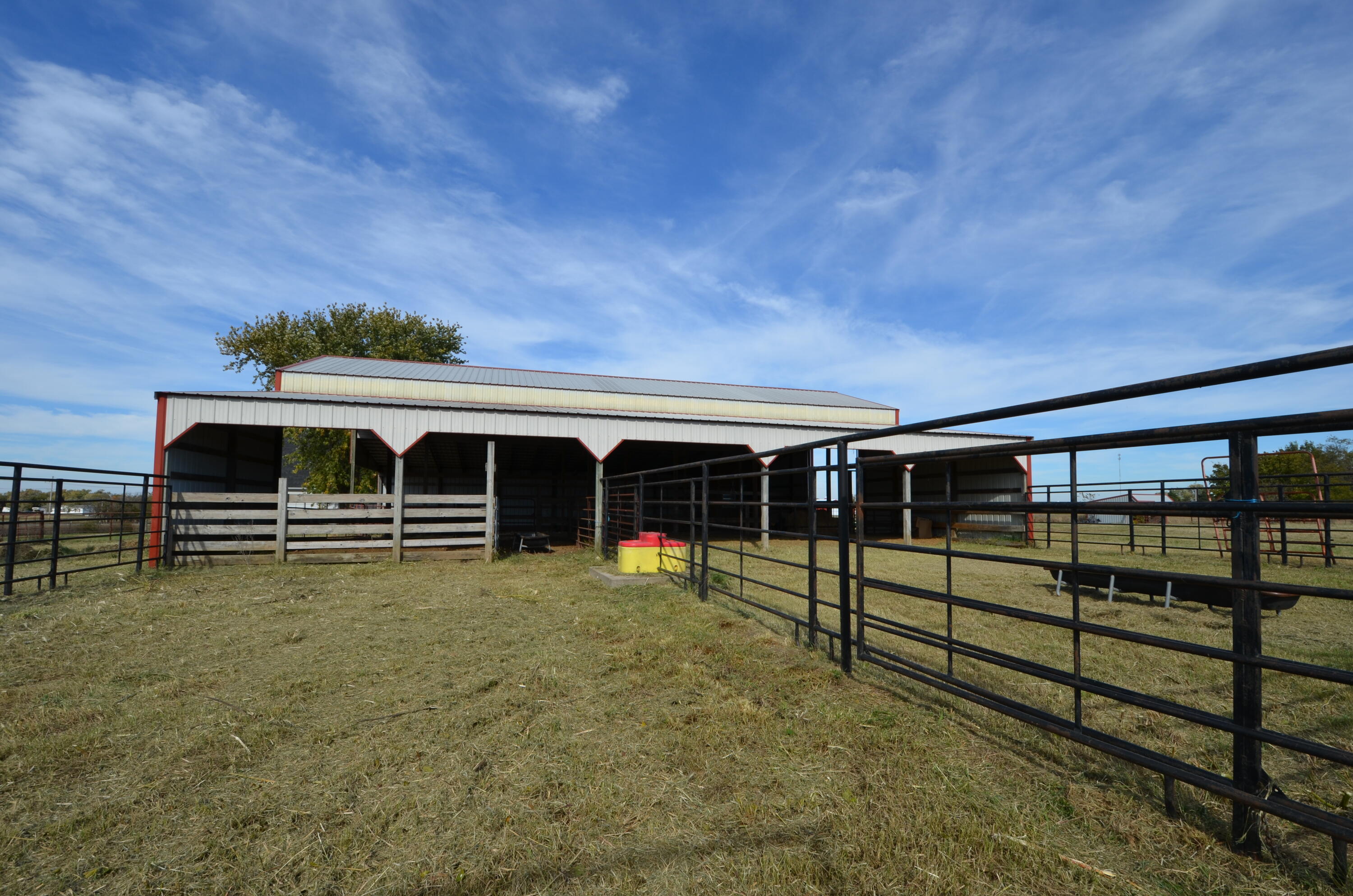 main property photo 17