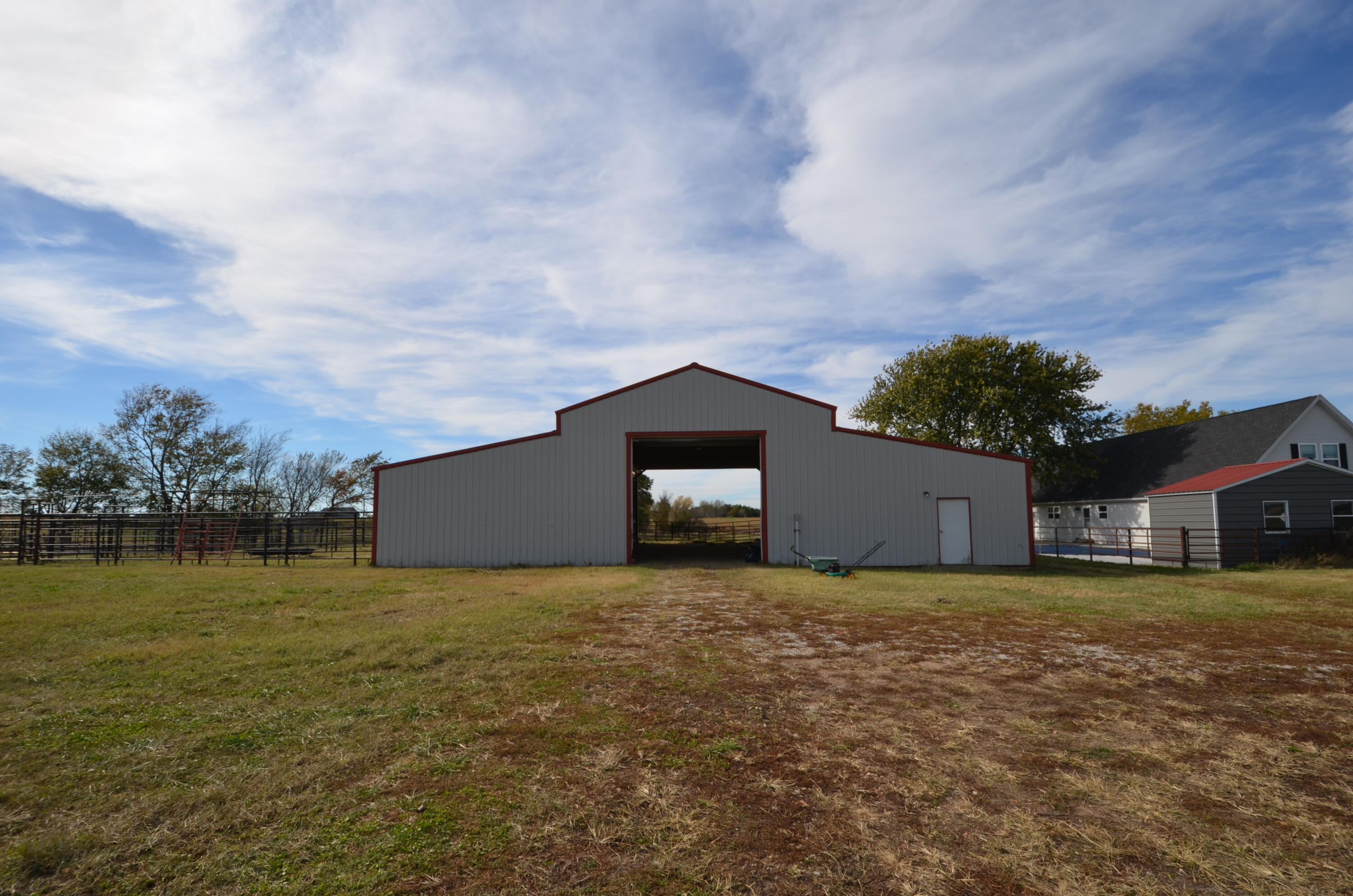 main property photo 22