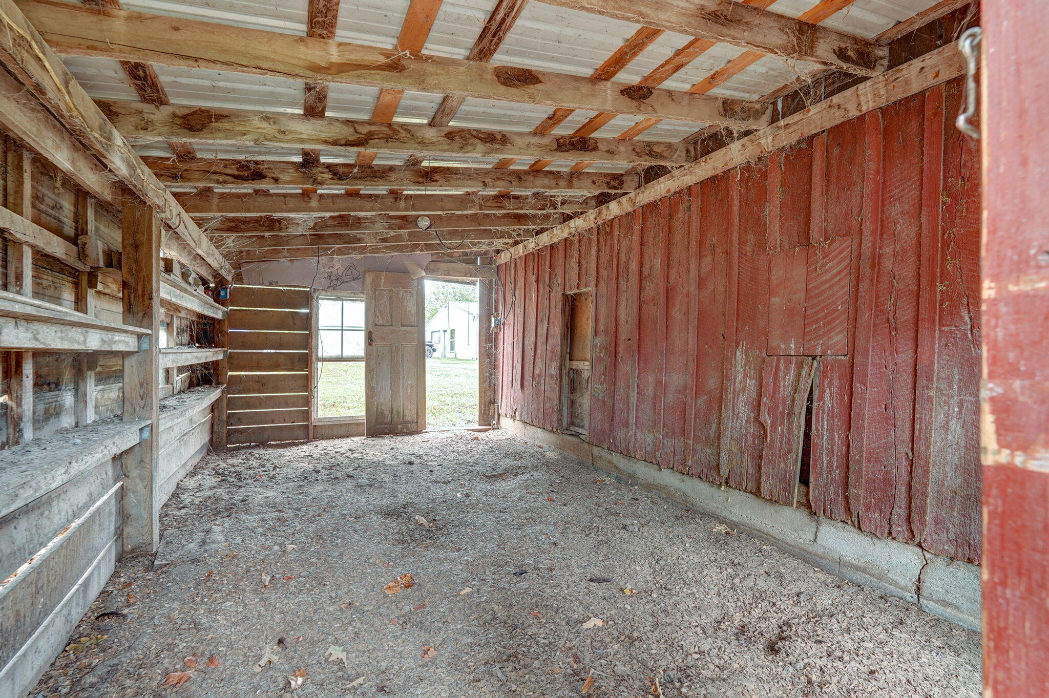 main property photo 39