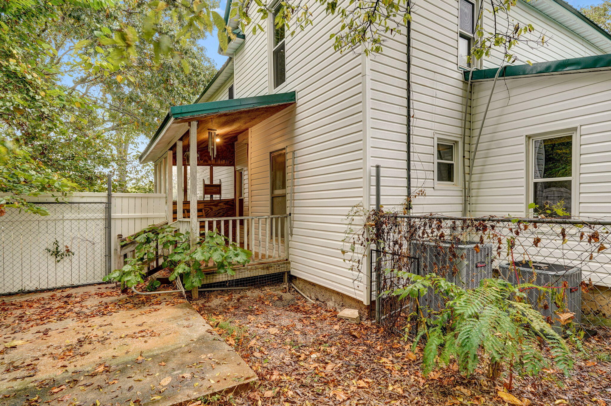 main property photo 47
