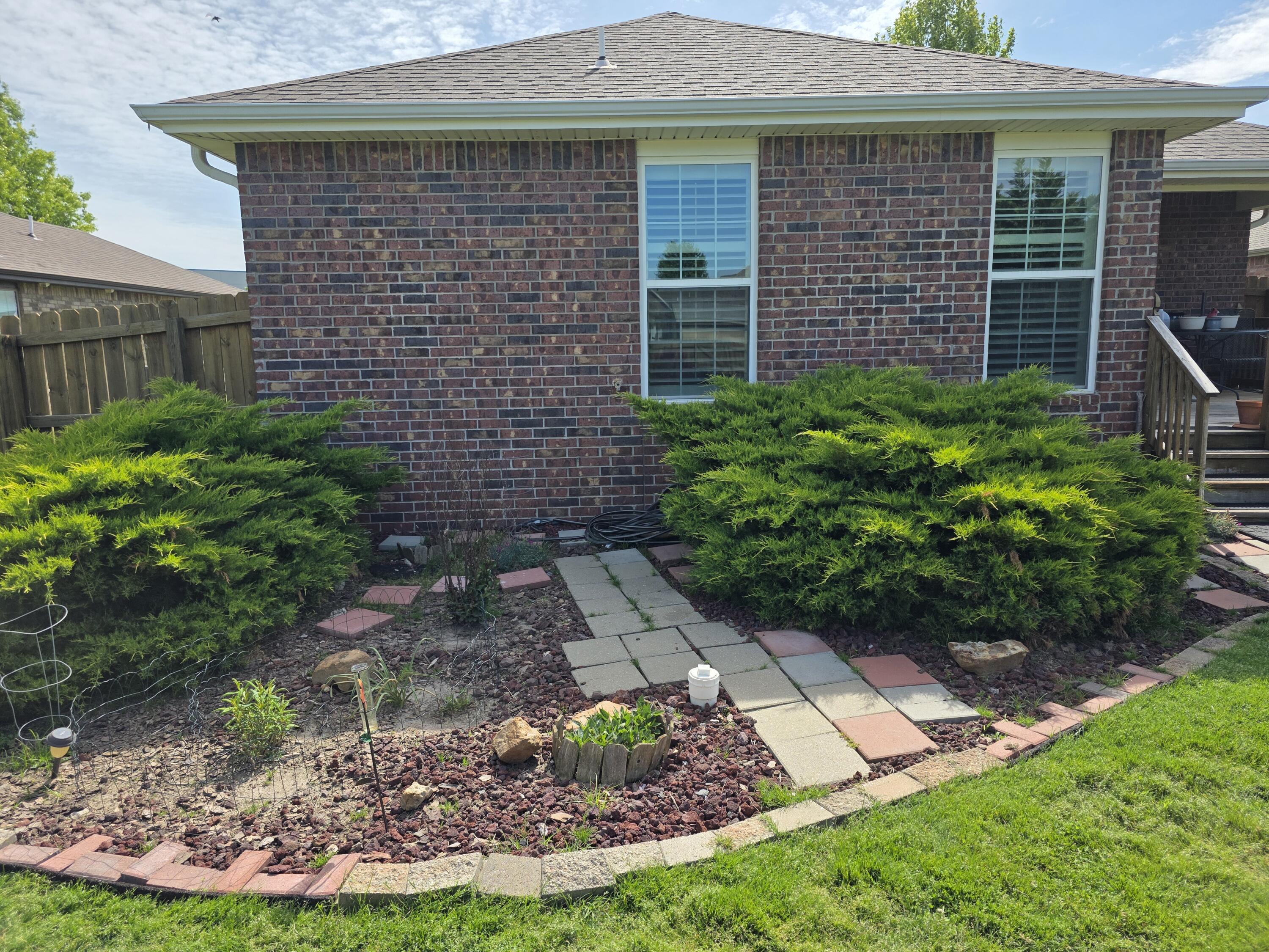 main property photo 9