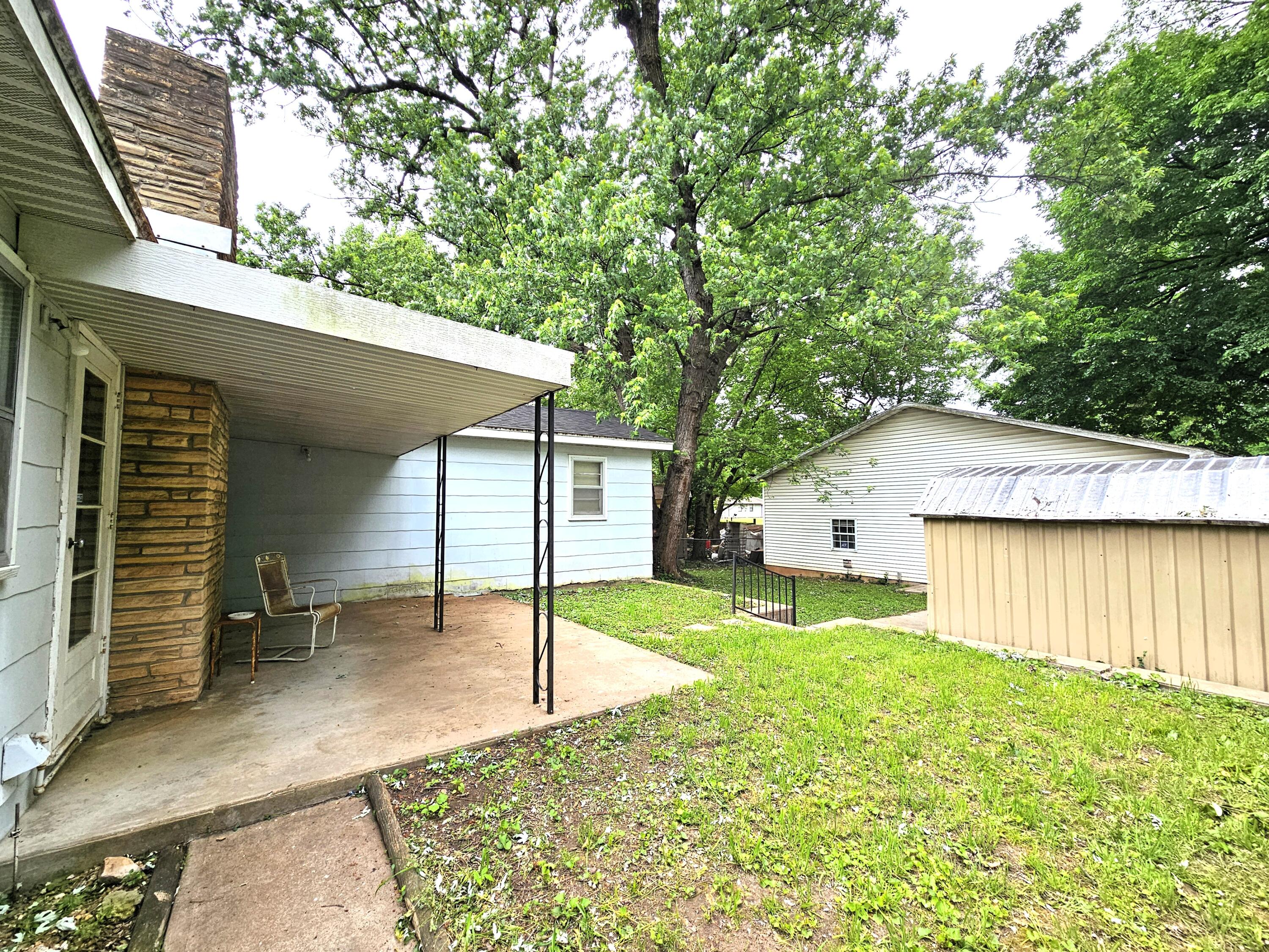 main property photo 25