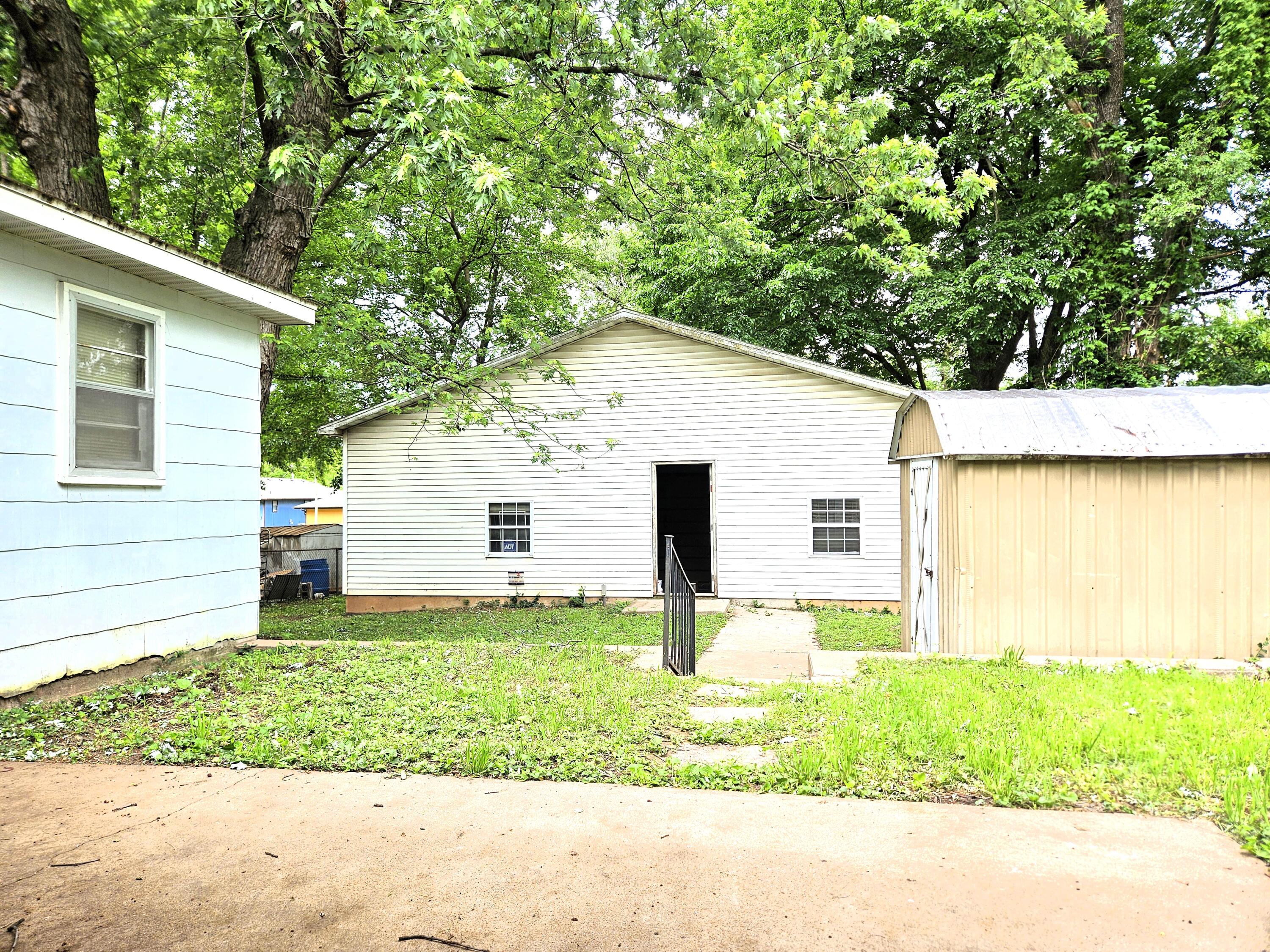 main property photo 26