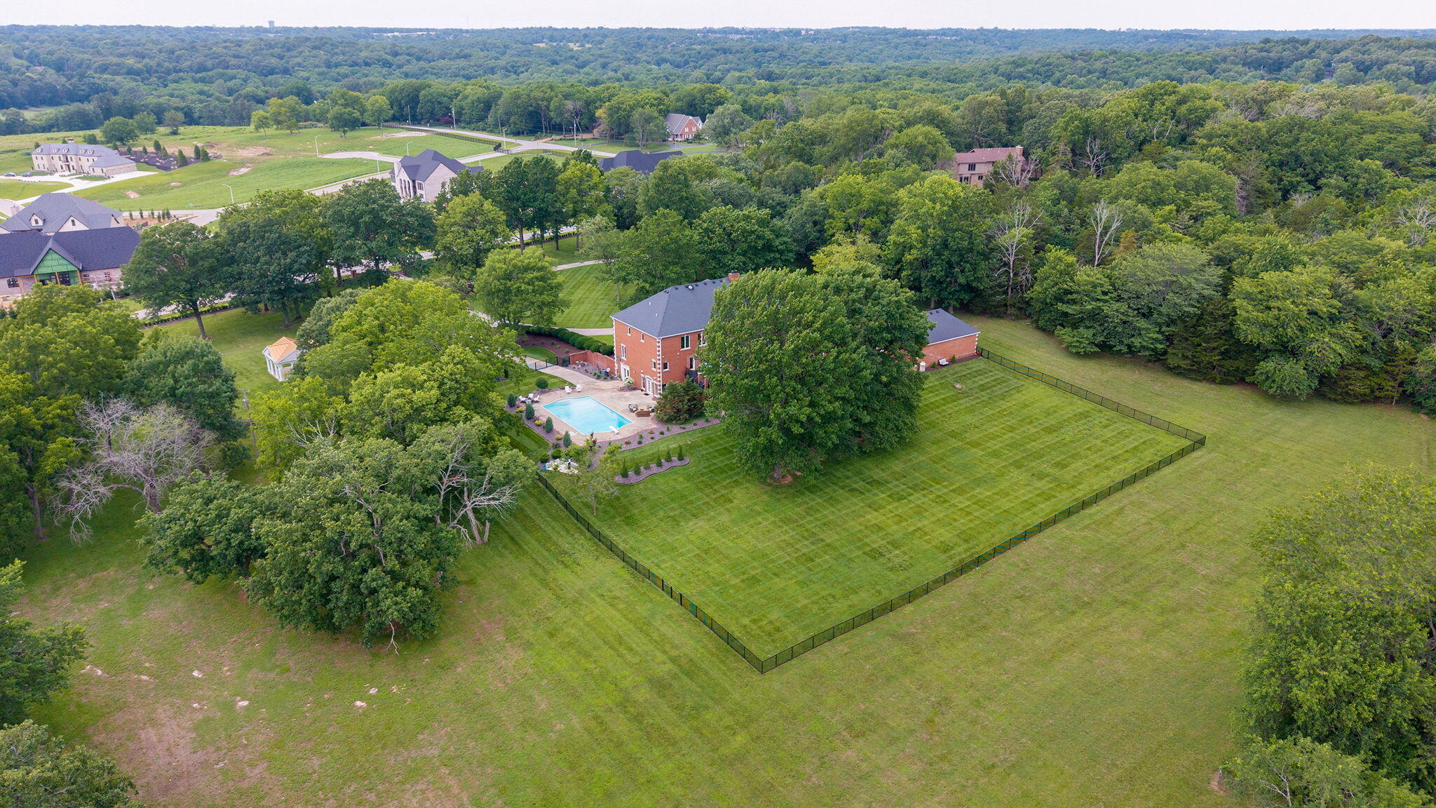 main property photo 94