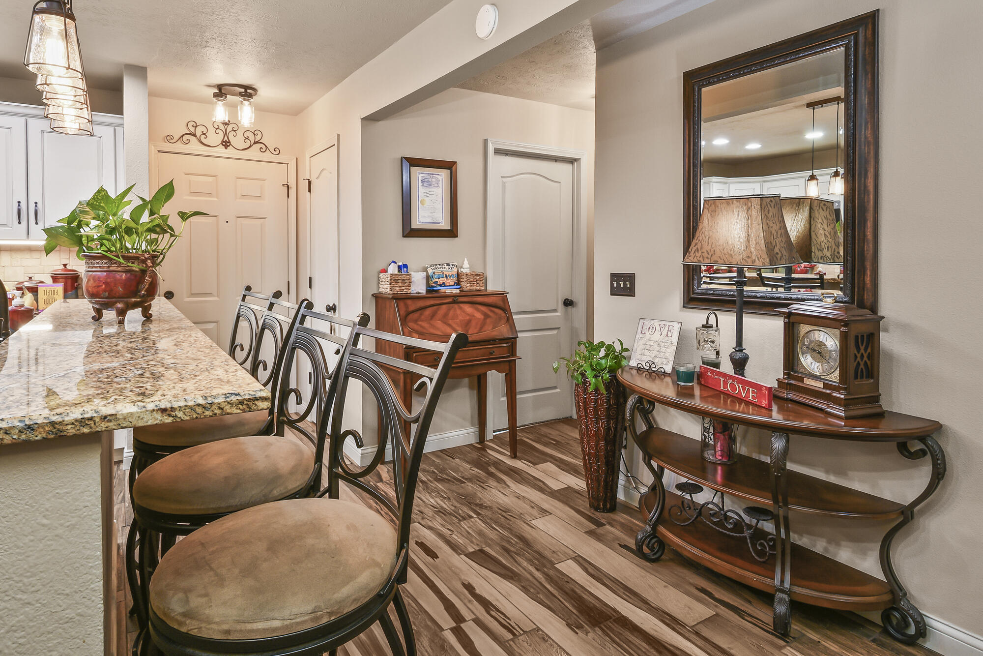 main property photo 17