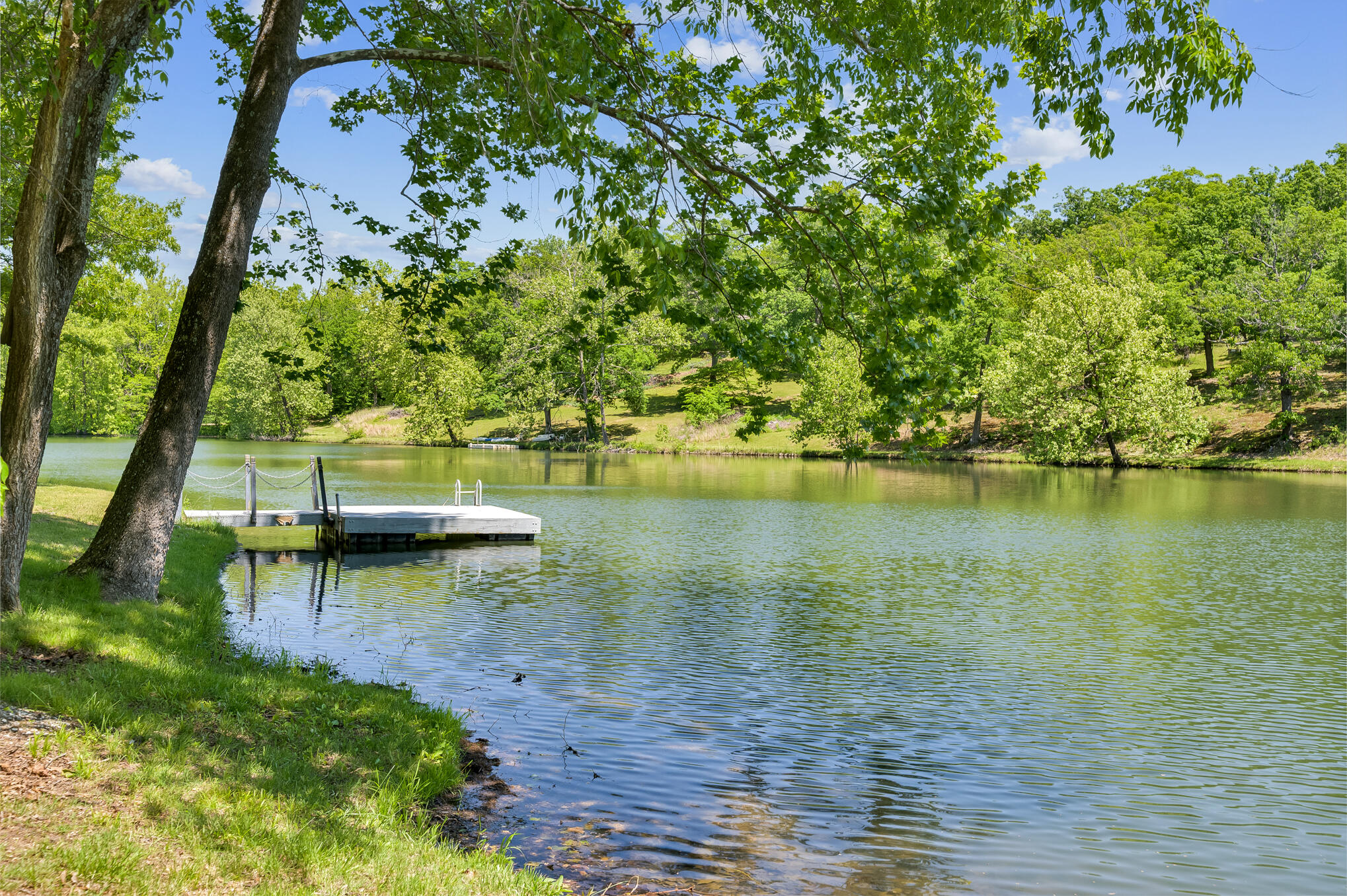 main property photo 40