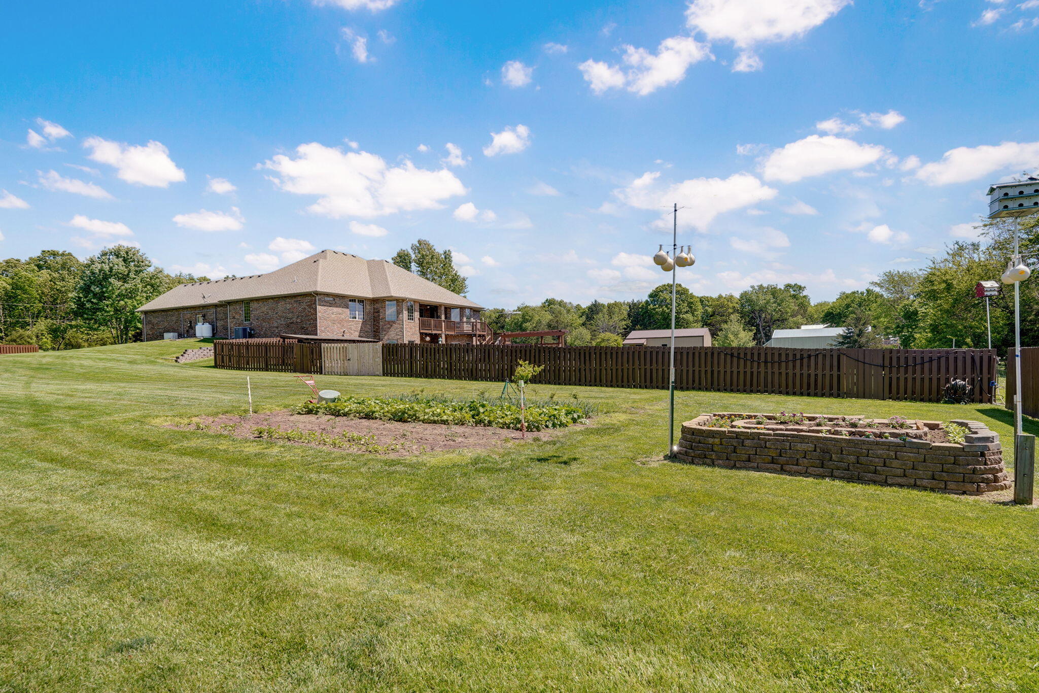 main property photo 90